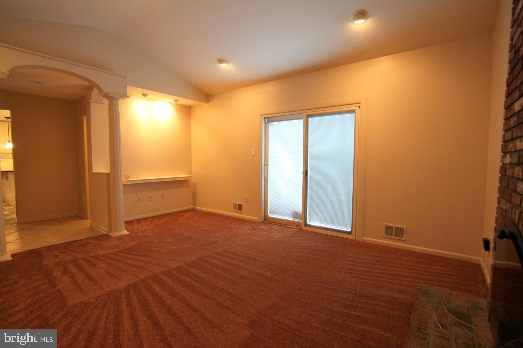 REGENCY ESTATES - Residential Lease