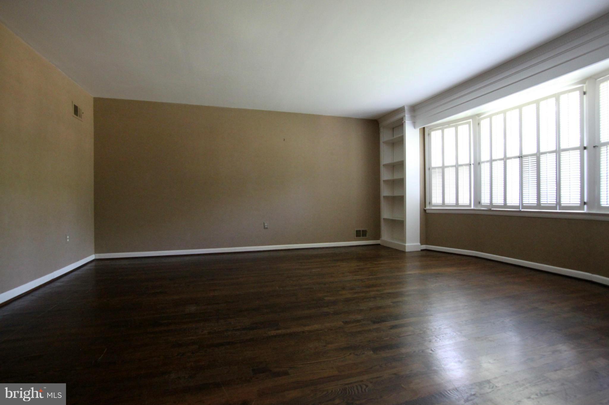 REGENCY ESTATES - Residential Lease