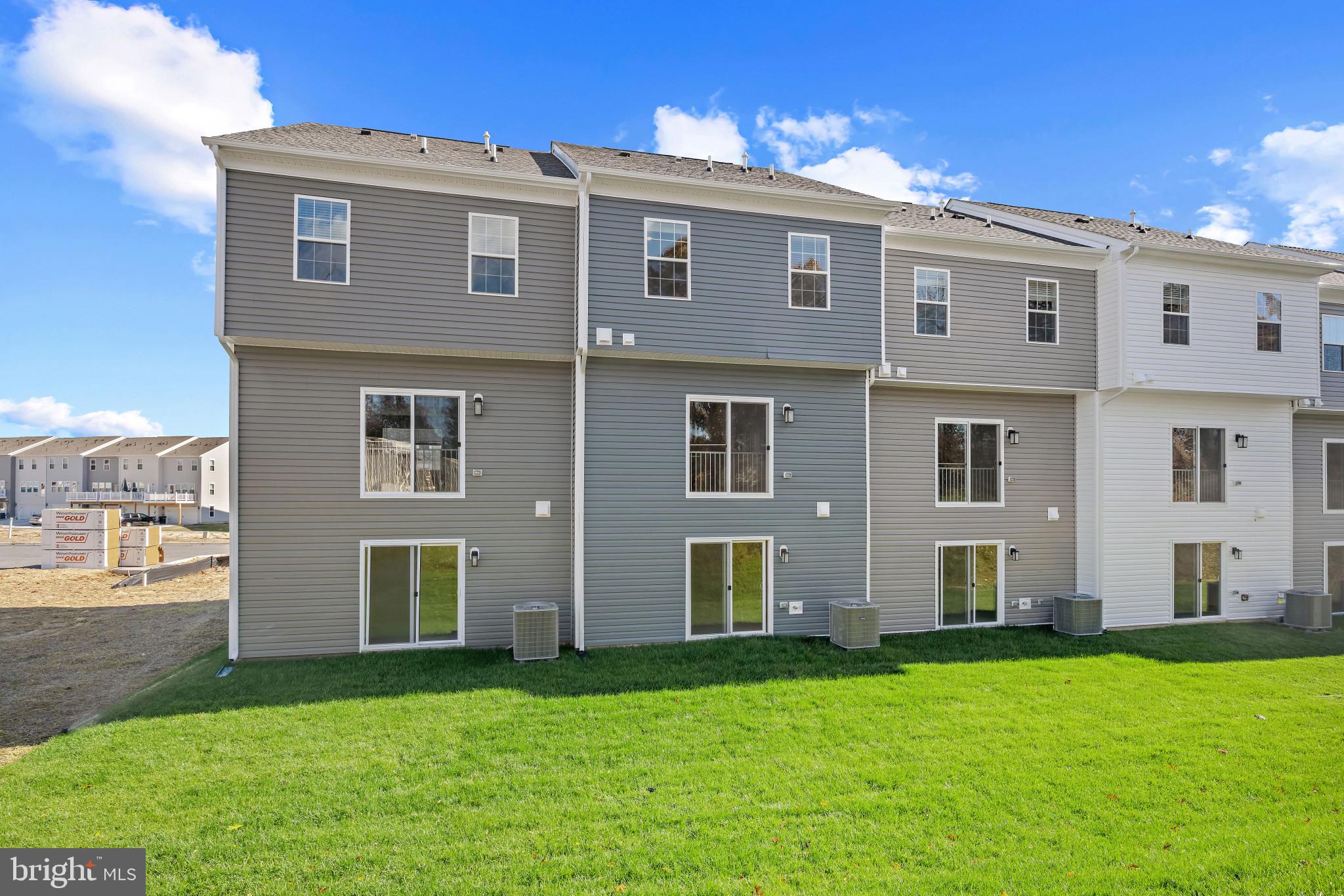 MAGNOLIA LANDING - Residential