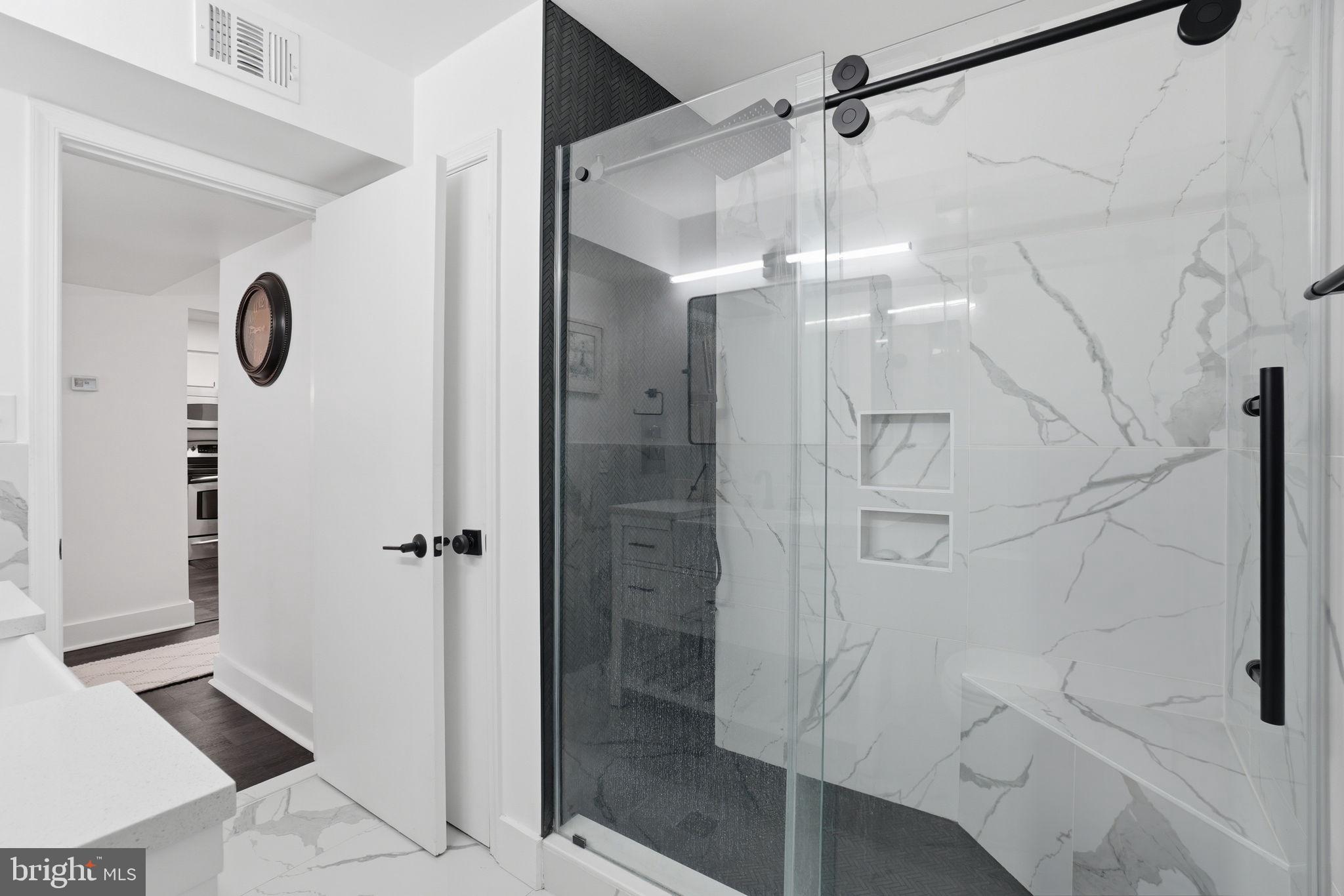 FOUR WINDS AT OAKTON - Residential