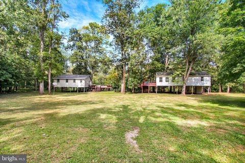 719 & 723 N CREEK ROAD ABBOTTSTOWN PA 17301