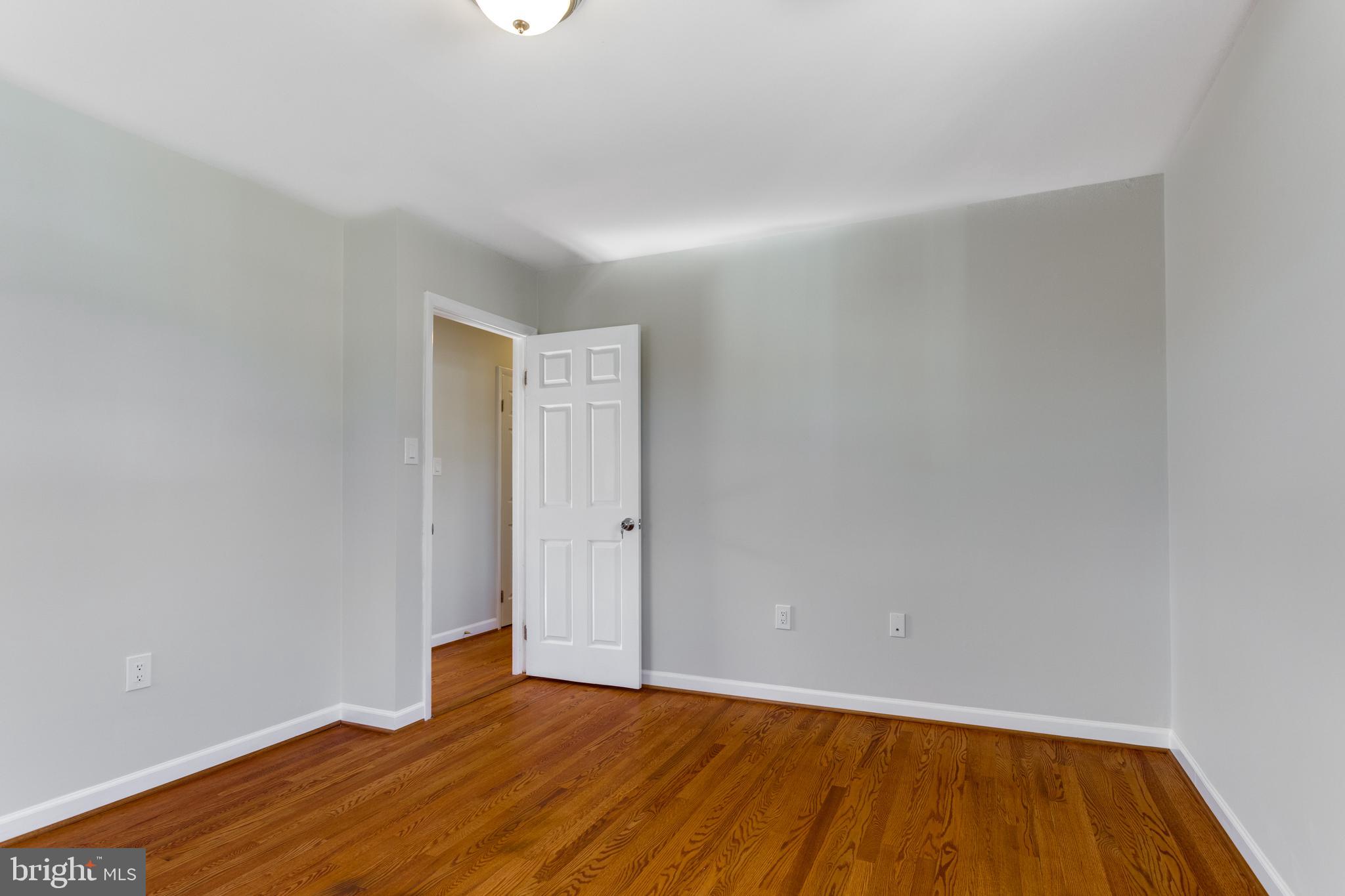 MANSFIELD MANOR - Residential