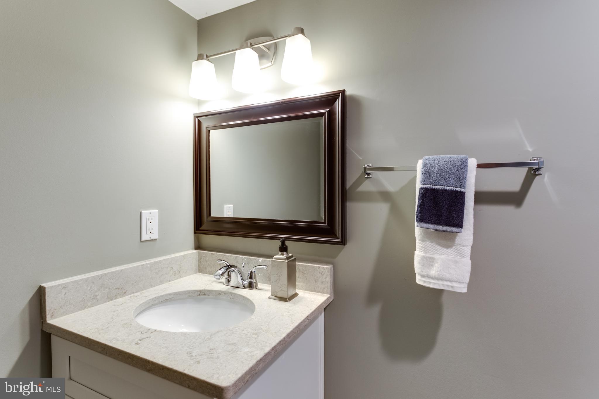 MANSFIELD MANOR - Residential