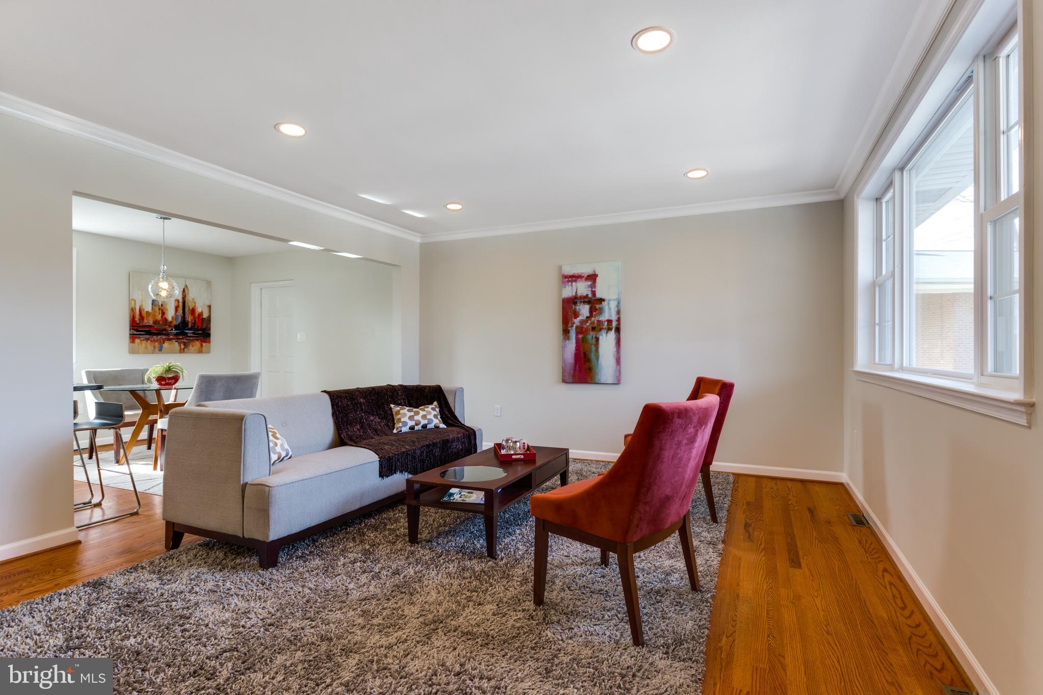 MANSFIELD MANOR - Residential