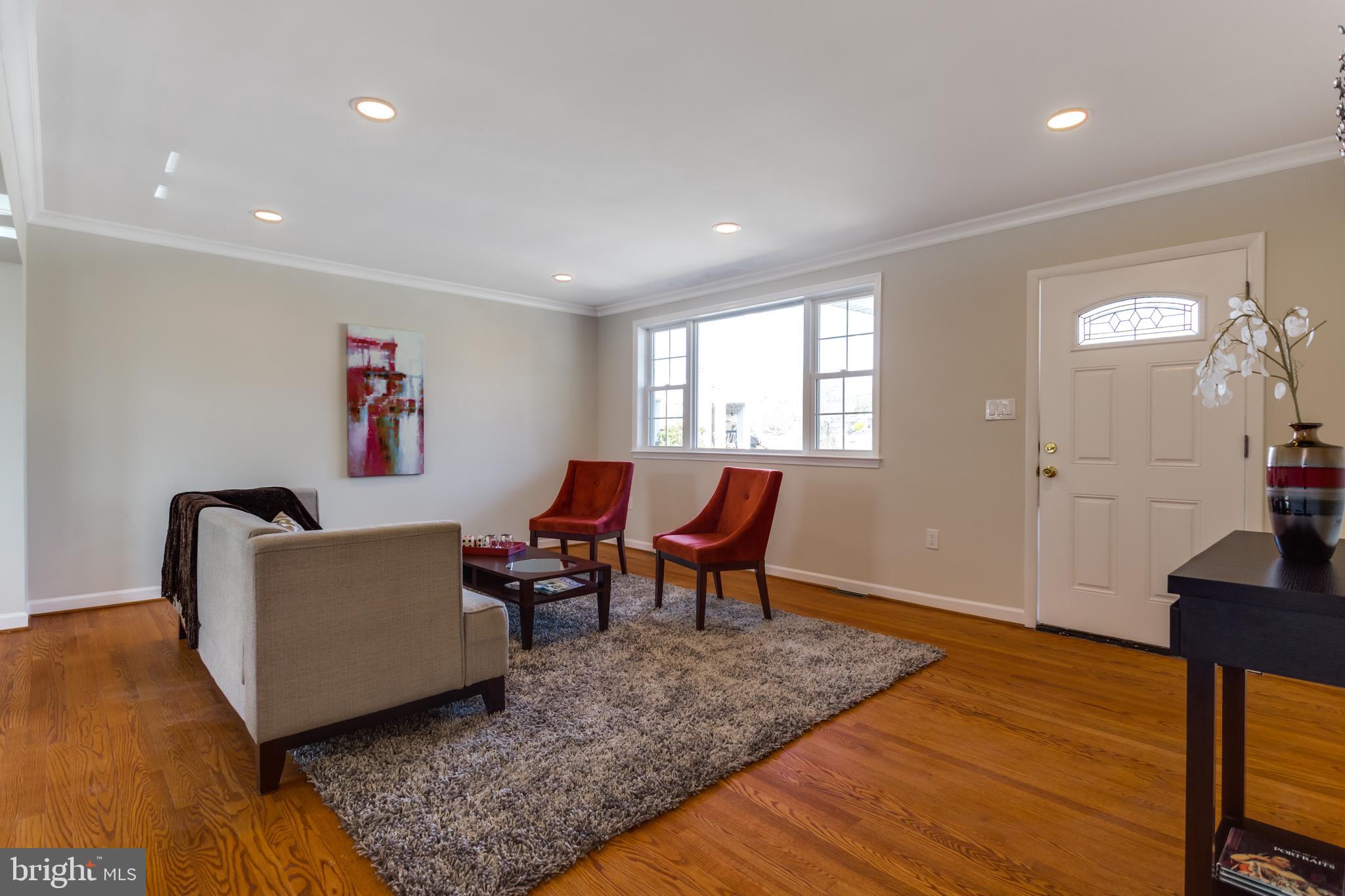 MANSFIELD MANOR - Residential