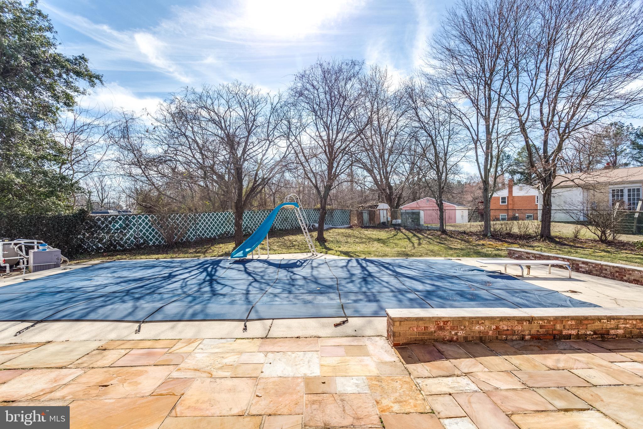 MANSFIELD MANOR - Residential