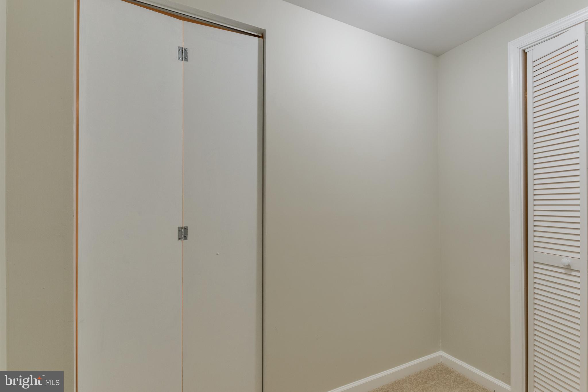 MANSFIELD MANOR - Residential