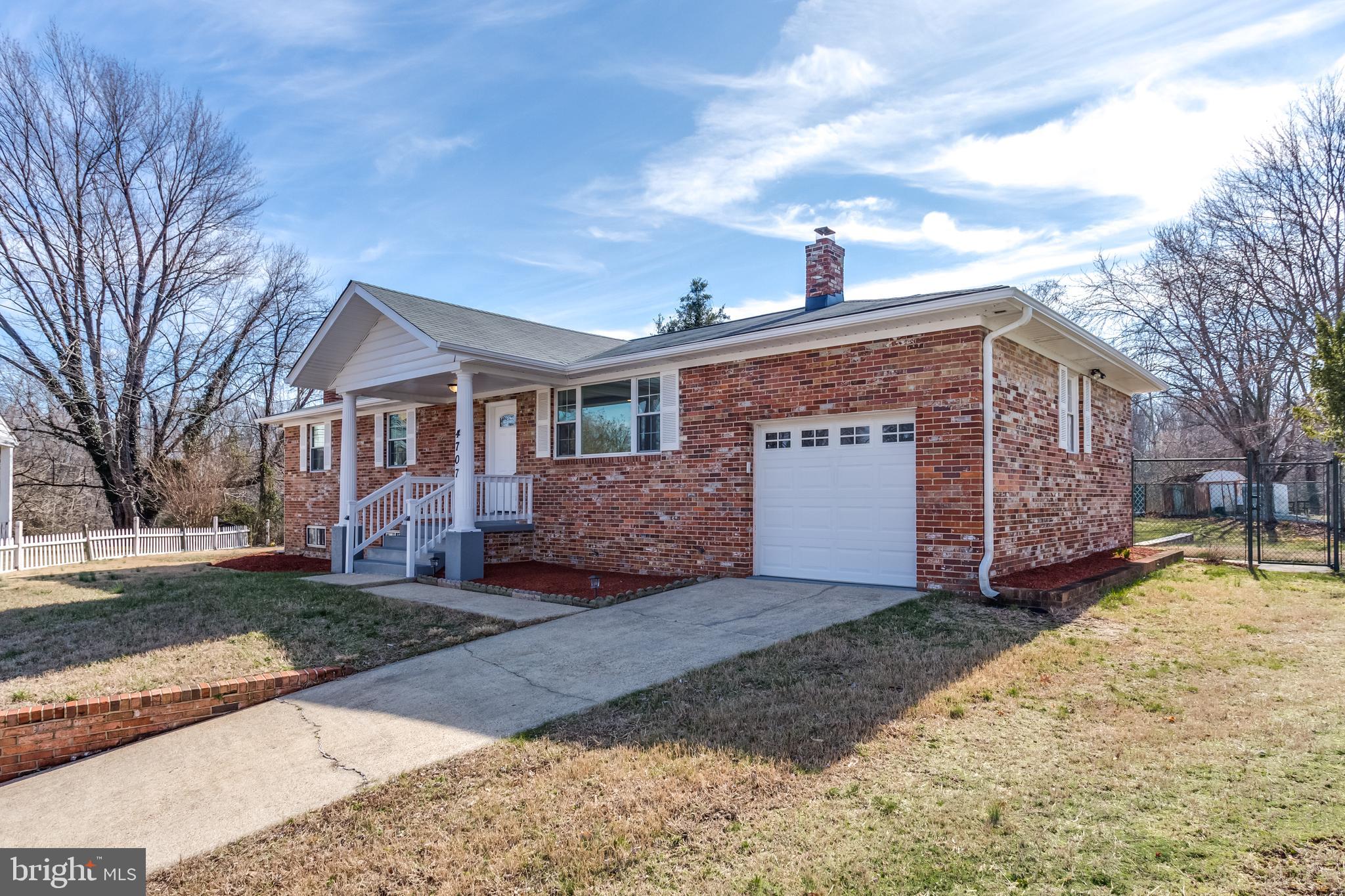 MANSFIELD MANOR - Residential