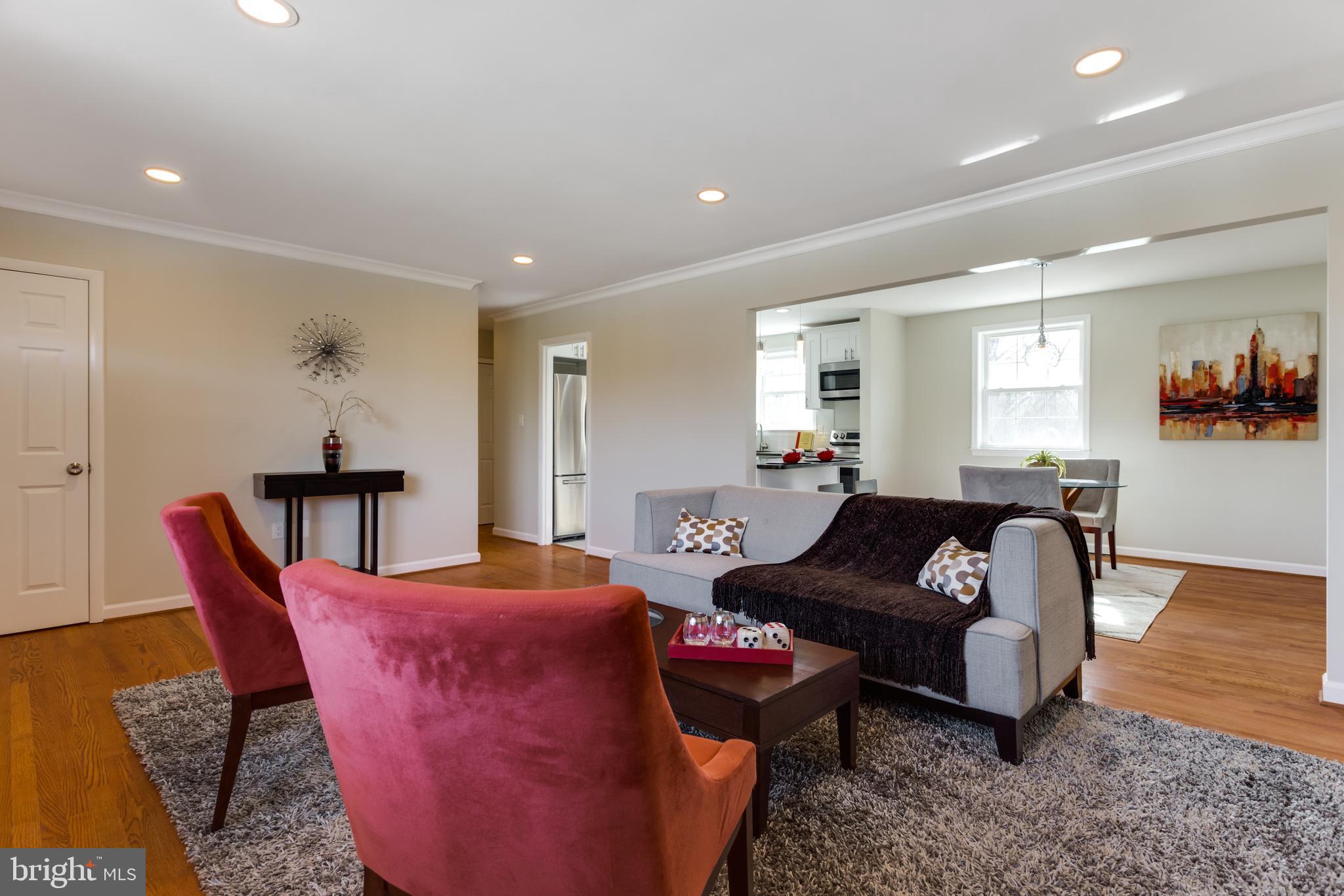 MANSFIELD MANOR - Residential