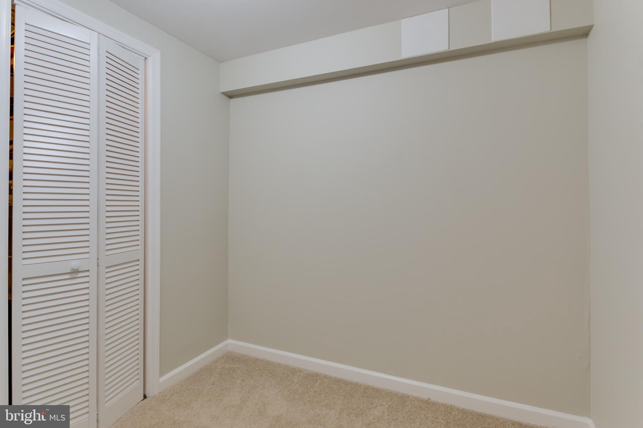 MANSFIELD MANOR - Residential