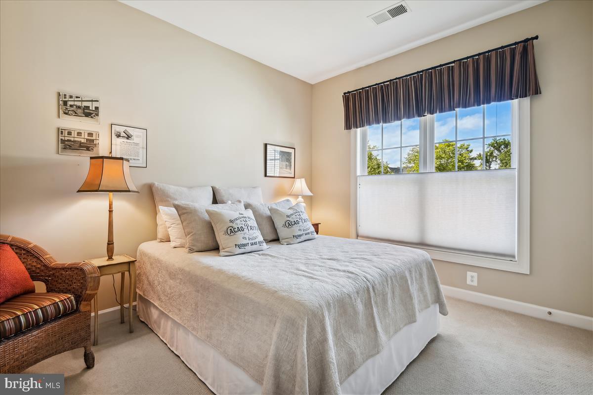 BROAD CREEK LANDING - Residential