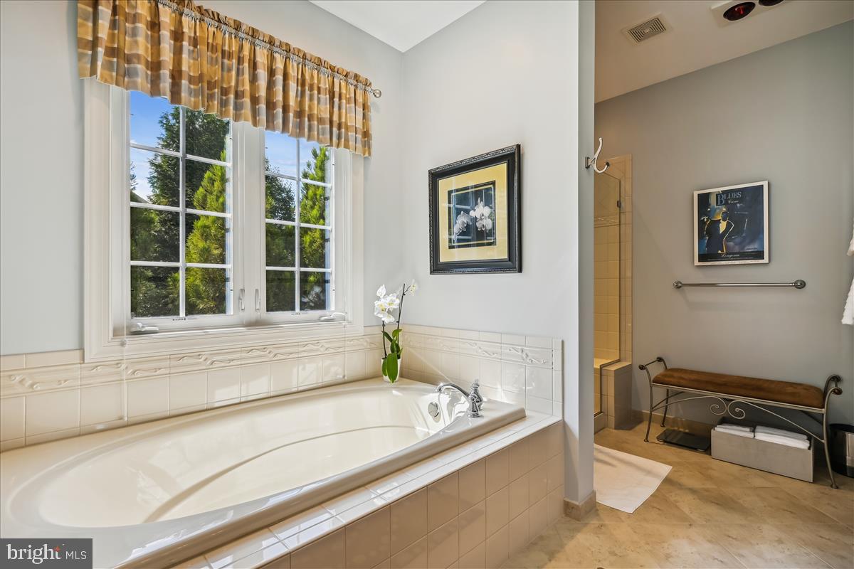 BROAD CREEK LANDING - Residential