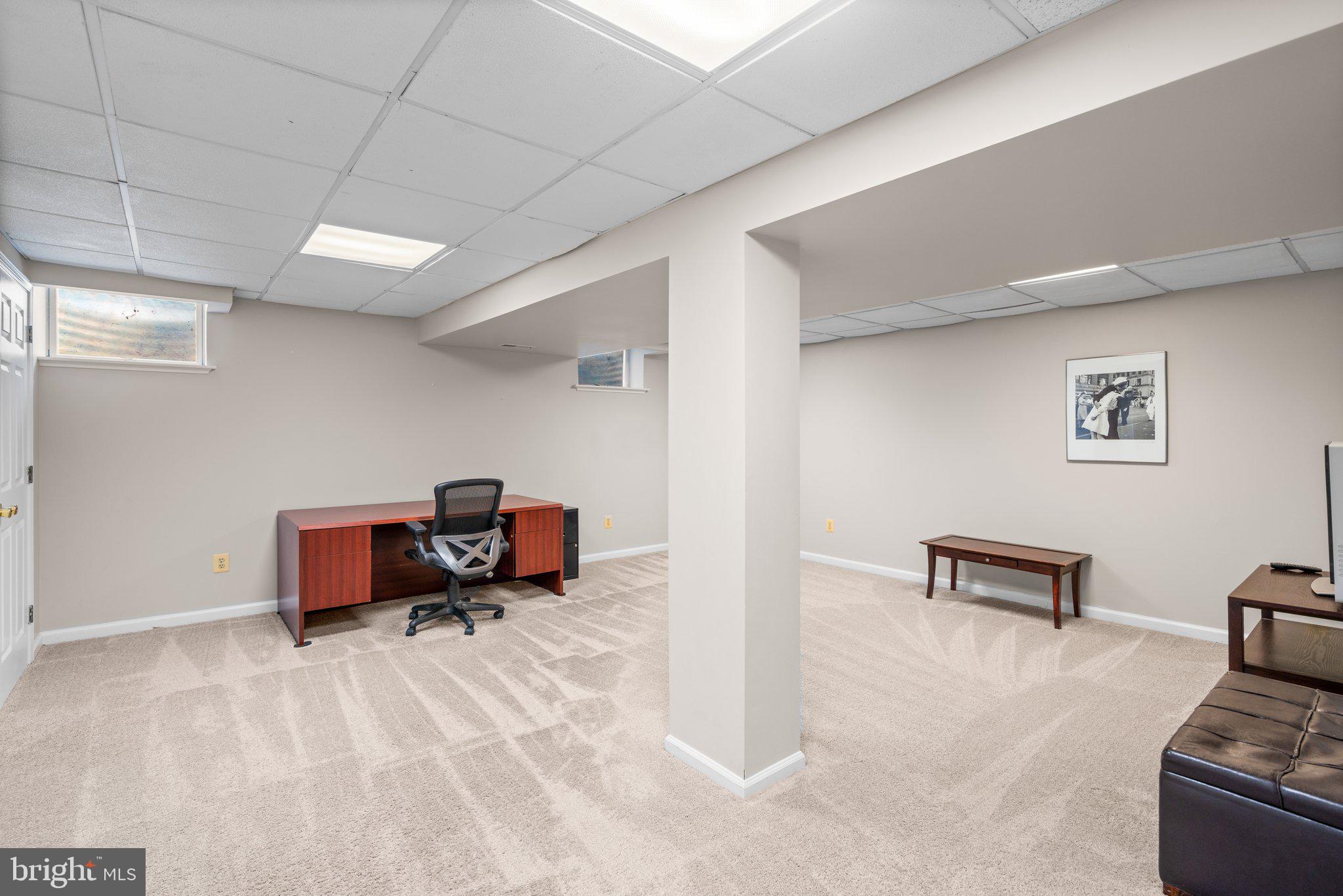 MARKET SQUARE SOUTH - Residential