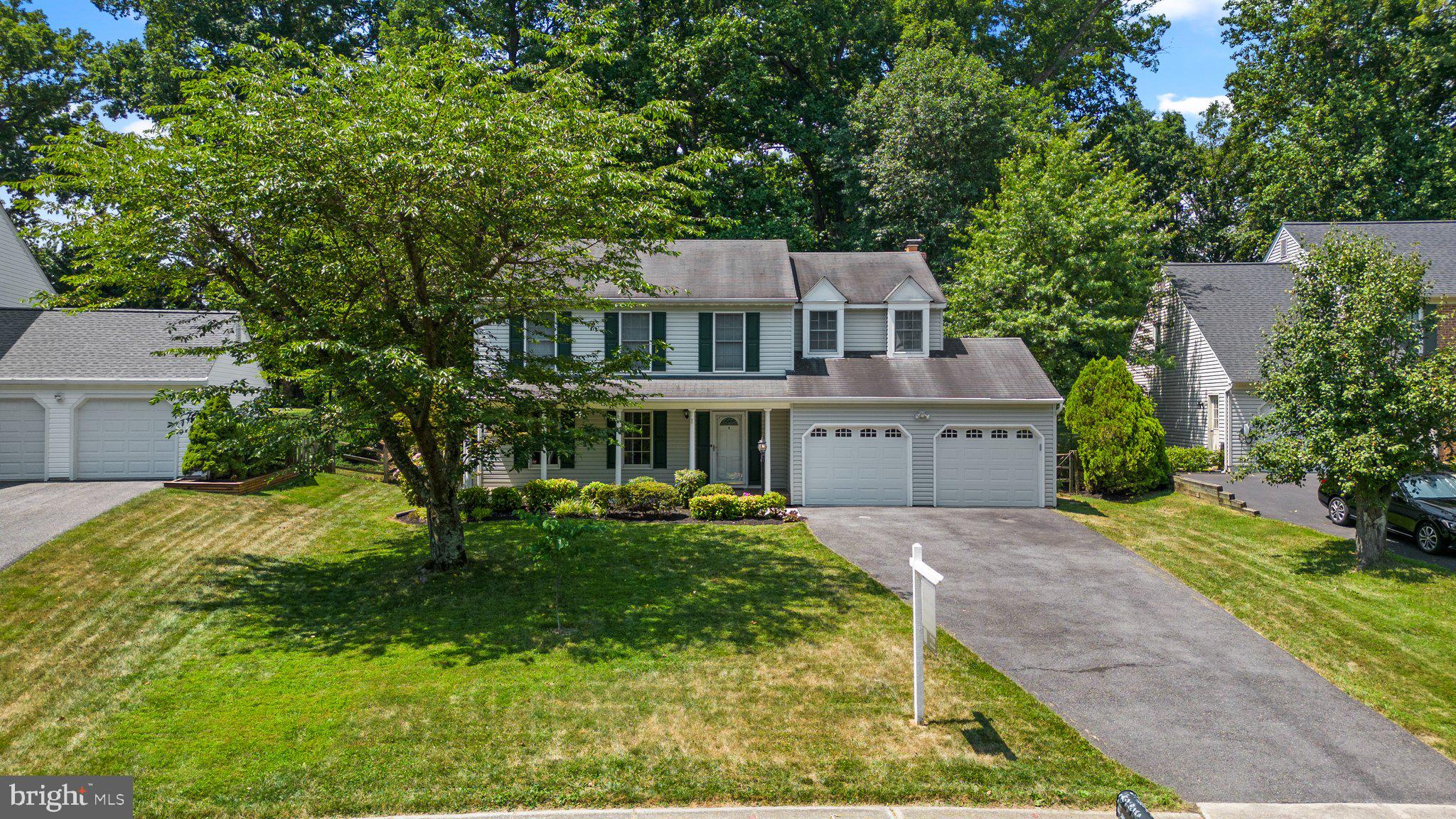 MARKET SQUARE SOUTH - Residential