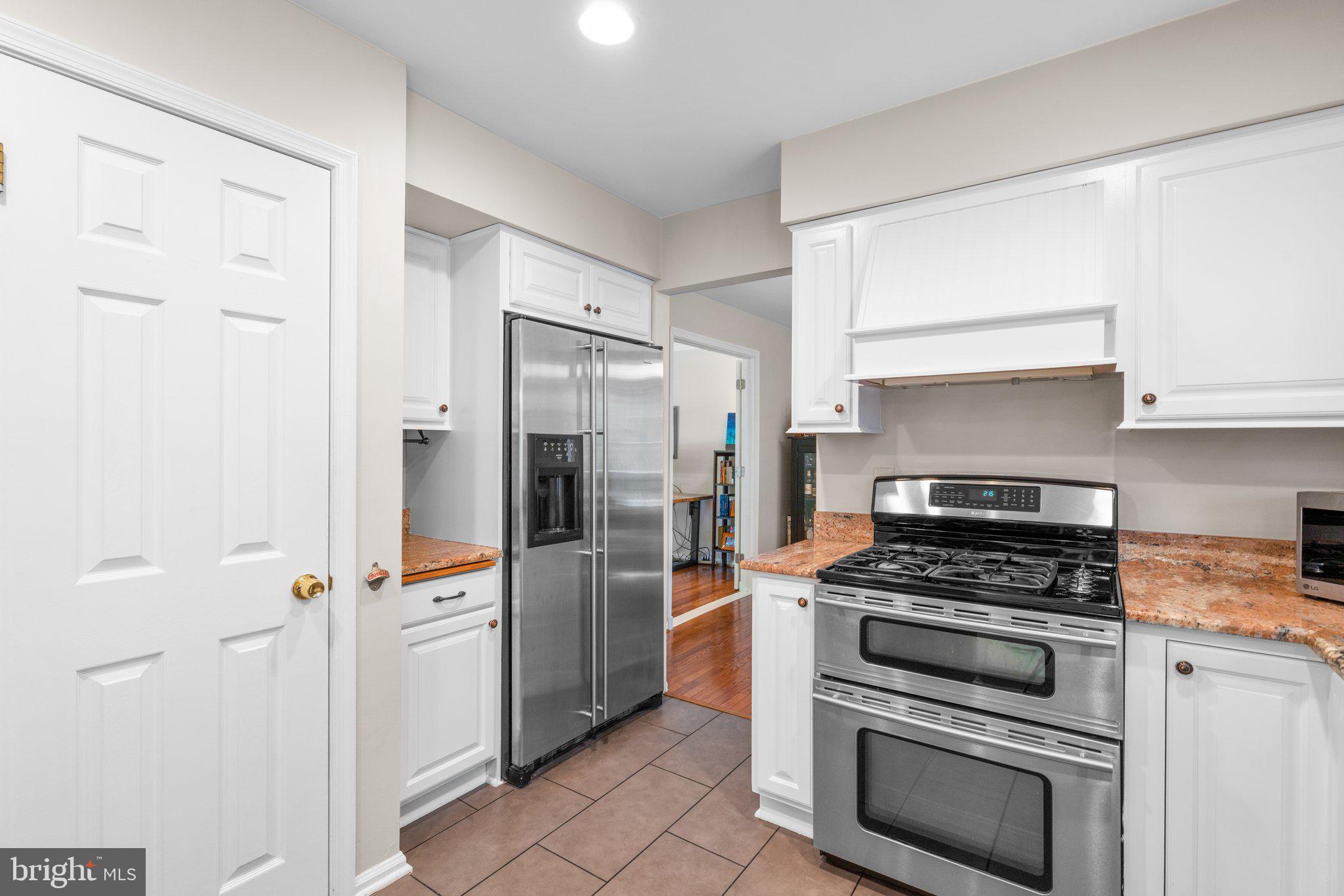 MARKET SQUARE SOUTH - Residential