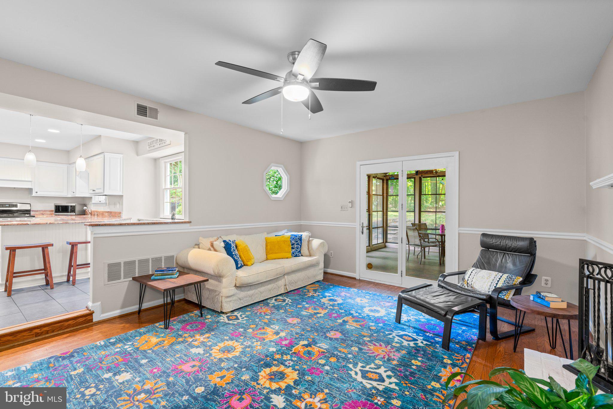 MARKET SQUARE SOUTH - Residential