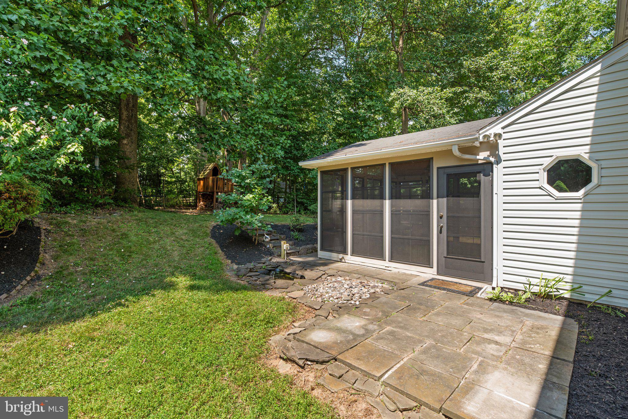 MARKET SQUARE SOUTH - Residential