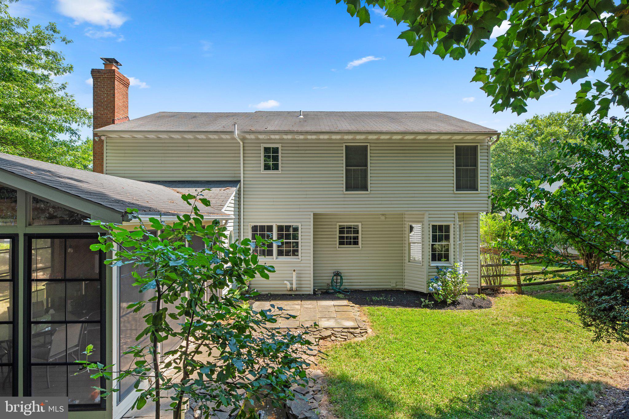 MARKET SQUARE SOUTH - Residential