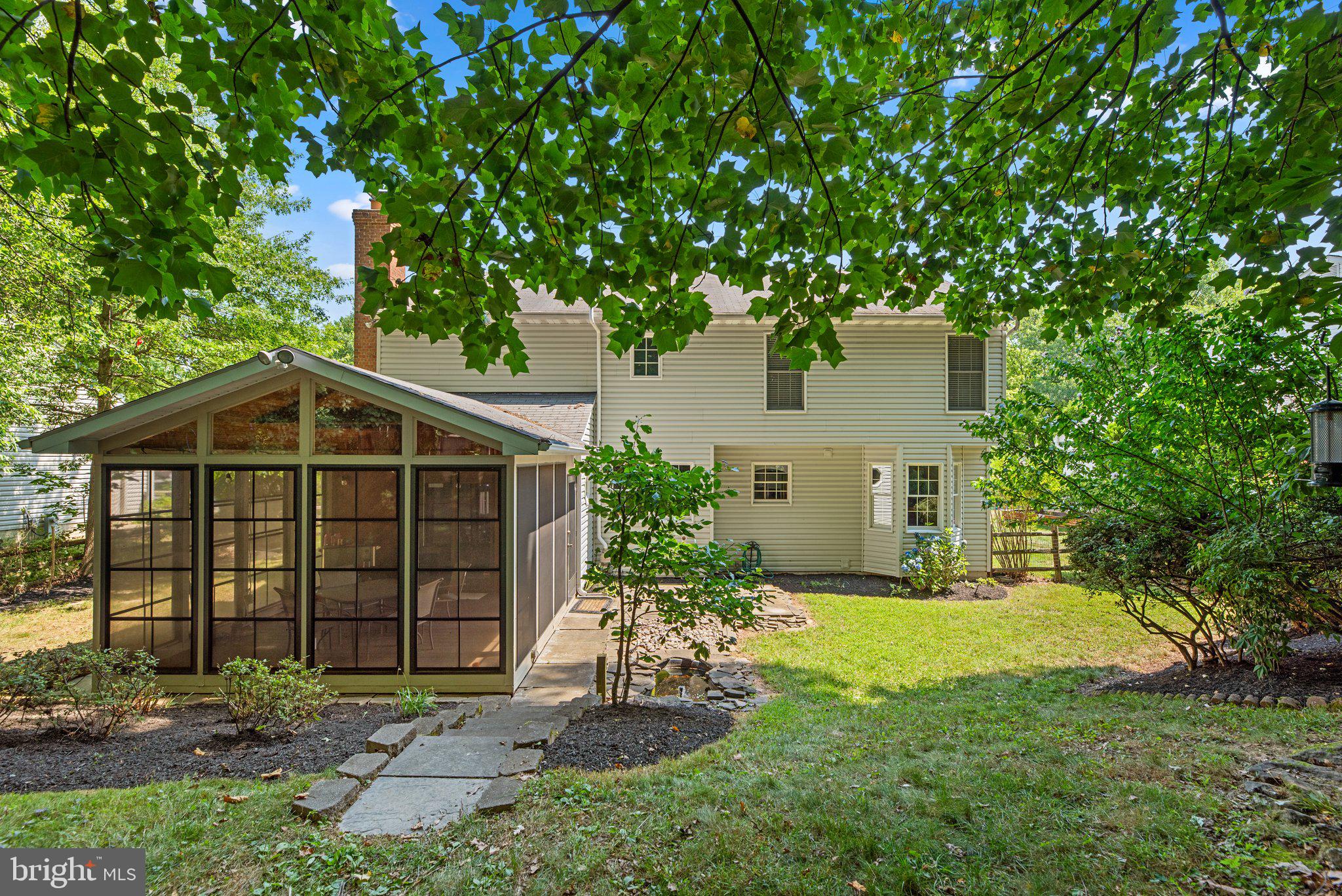 MARKET SQUARE SOUTH - Residential