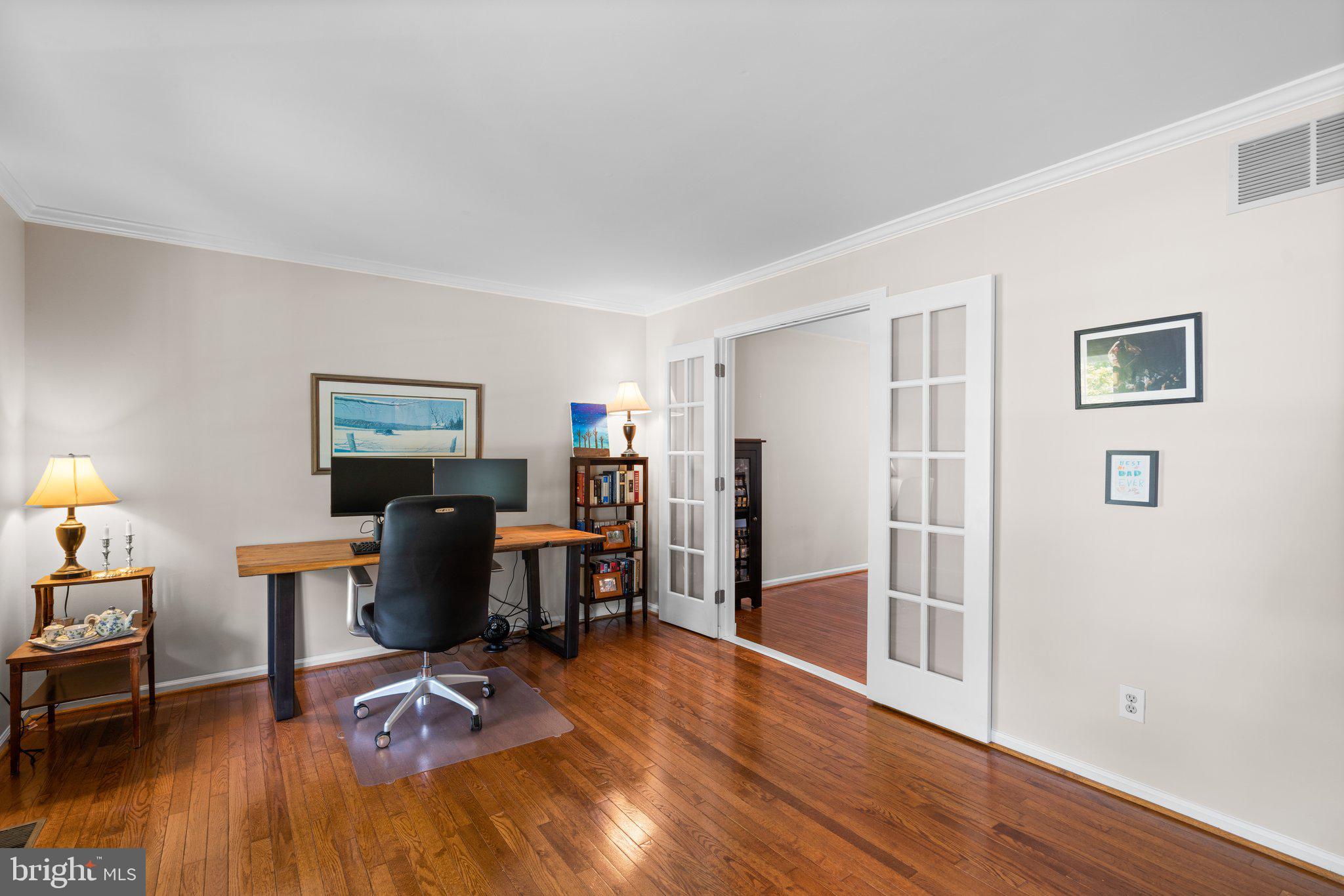 MARKET SQUARE SOUTH - Residential