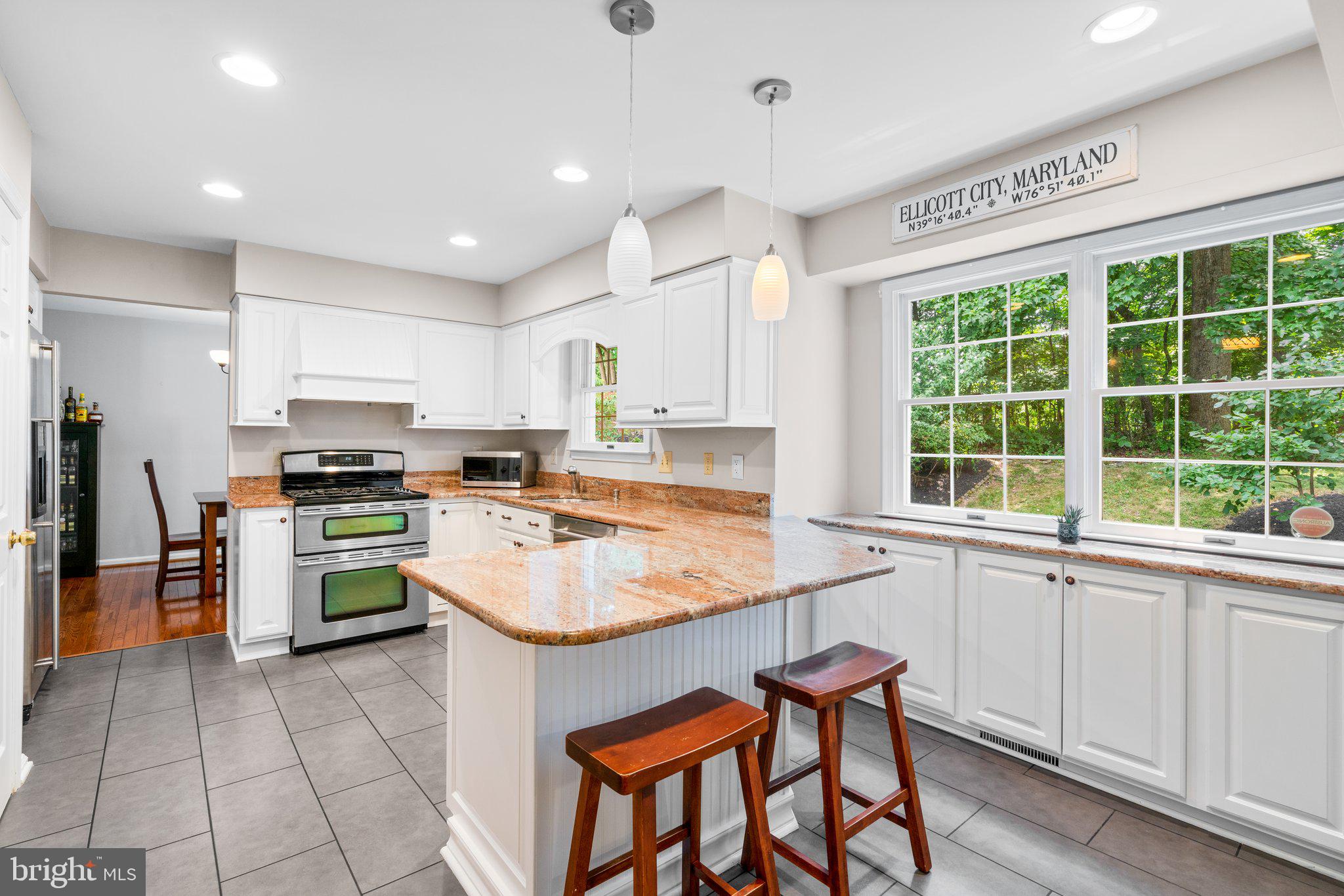 MARKET SQUARE SOUTH - Residential