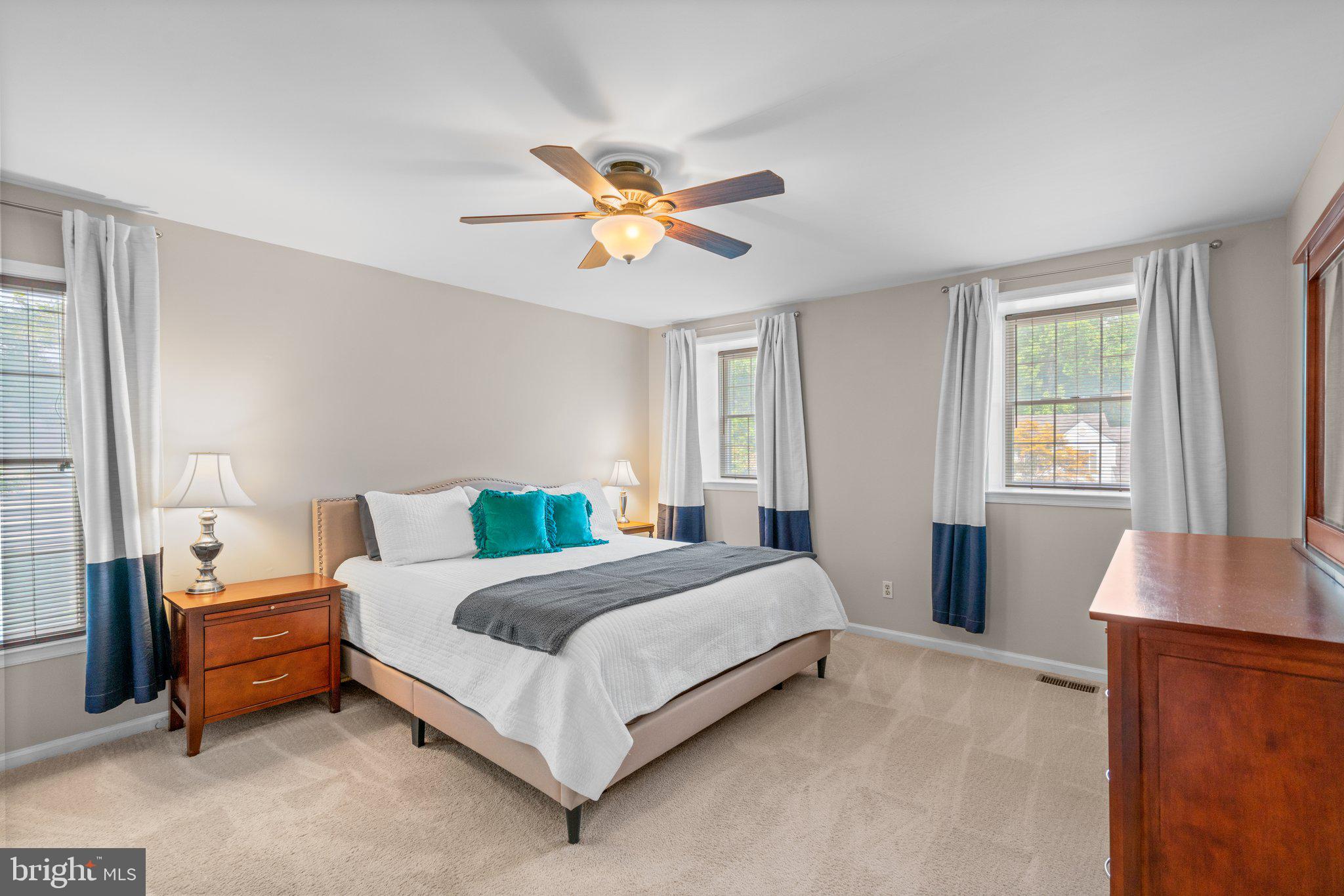 MARKET SQUARE SOUTH - Residential