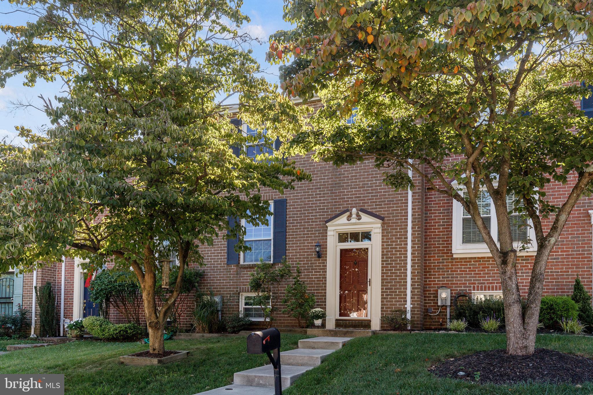 CHIPPENDALE - Residential