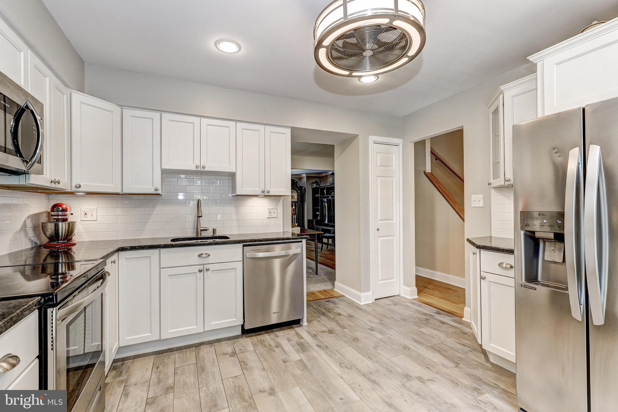 CHIPPENDALE - Residential