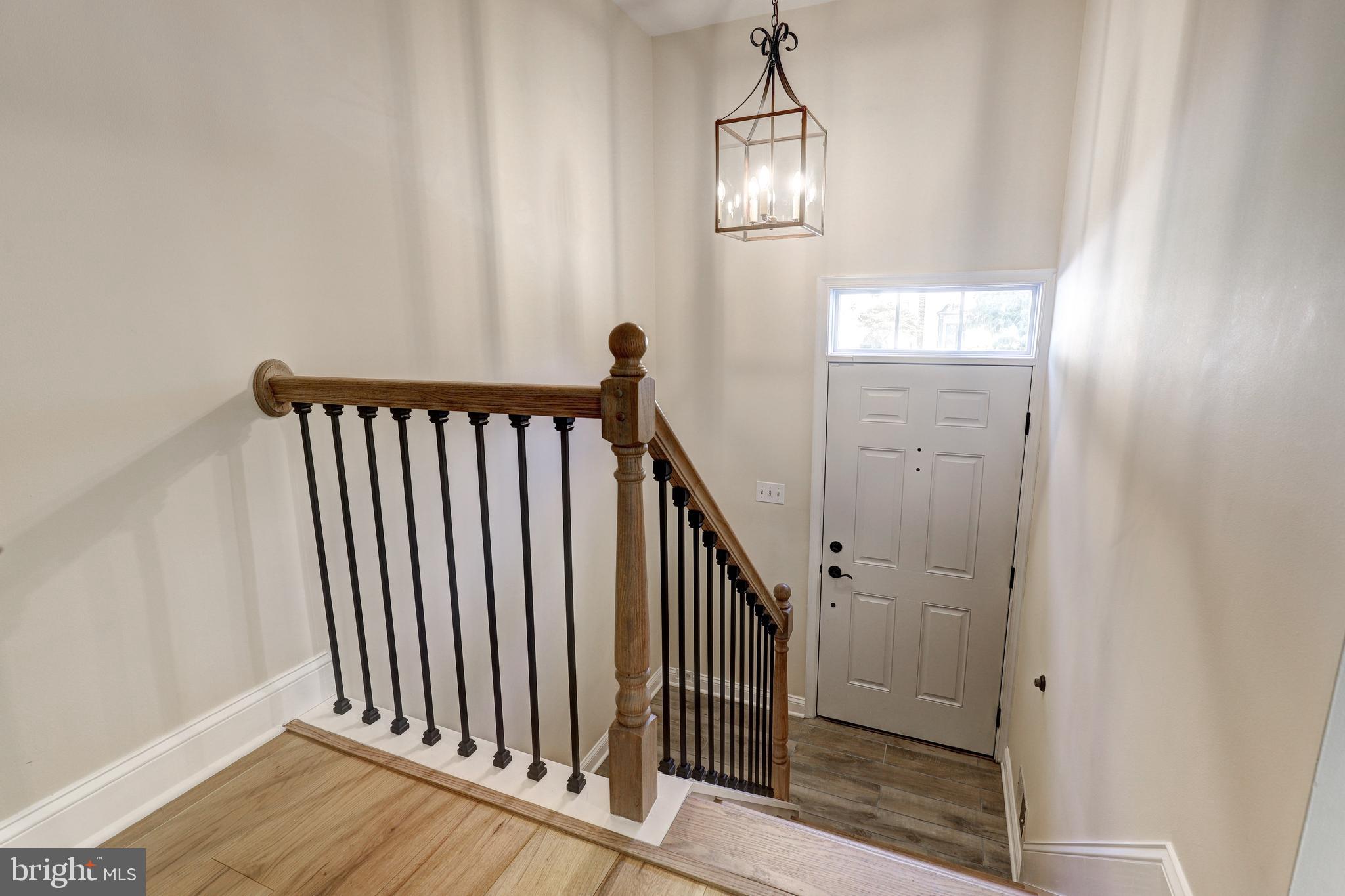 CHIPPENDALE - Residential