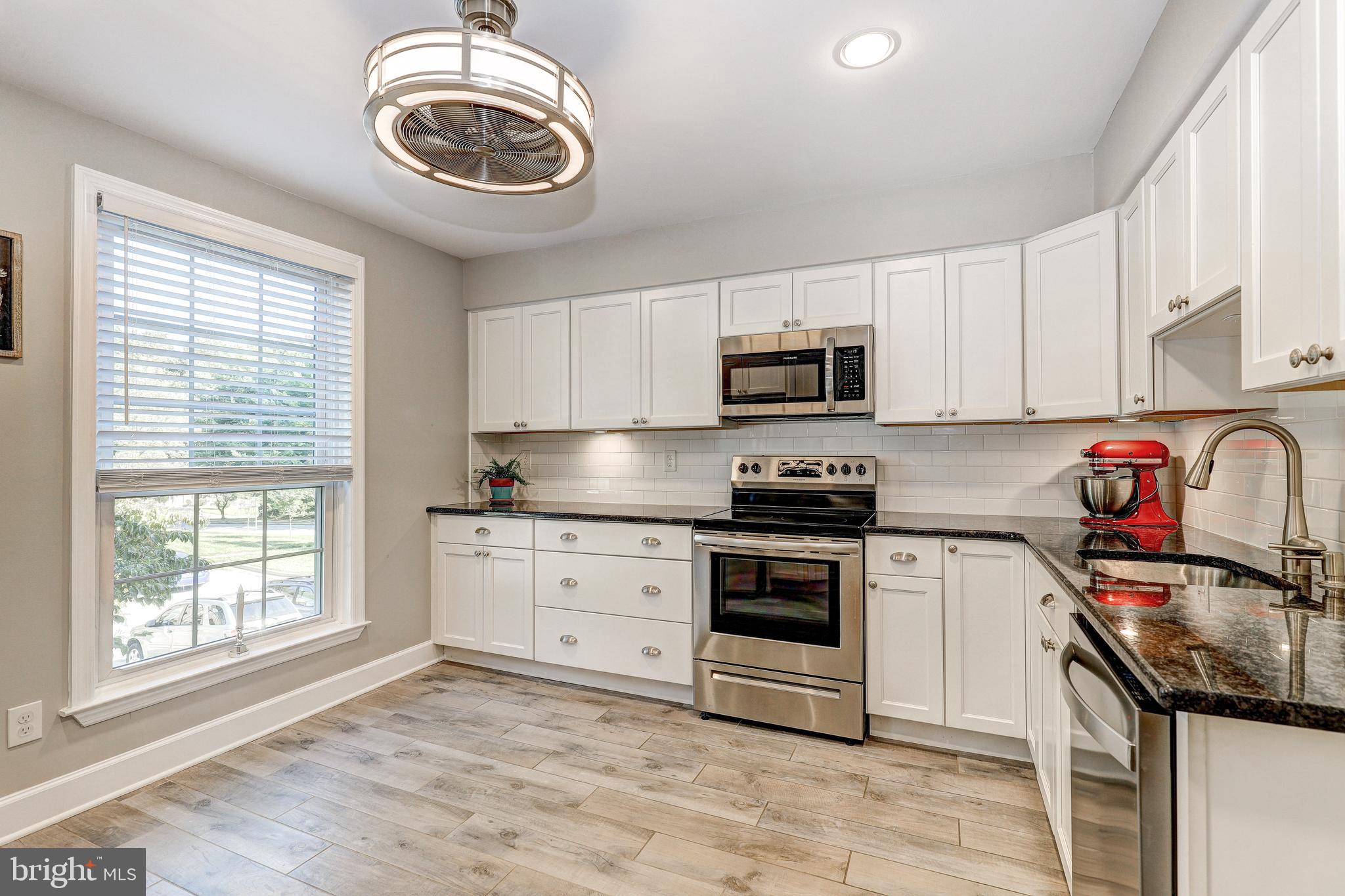 CHIPPENDALE - Residential