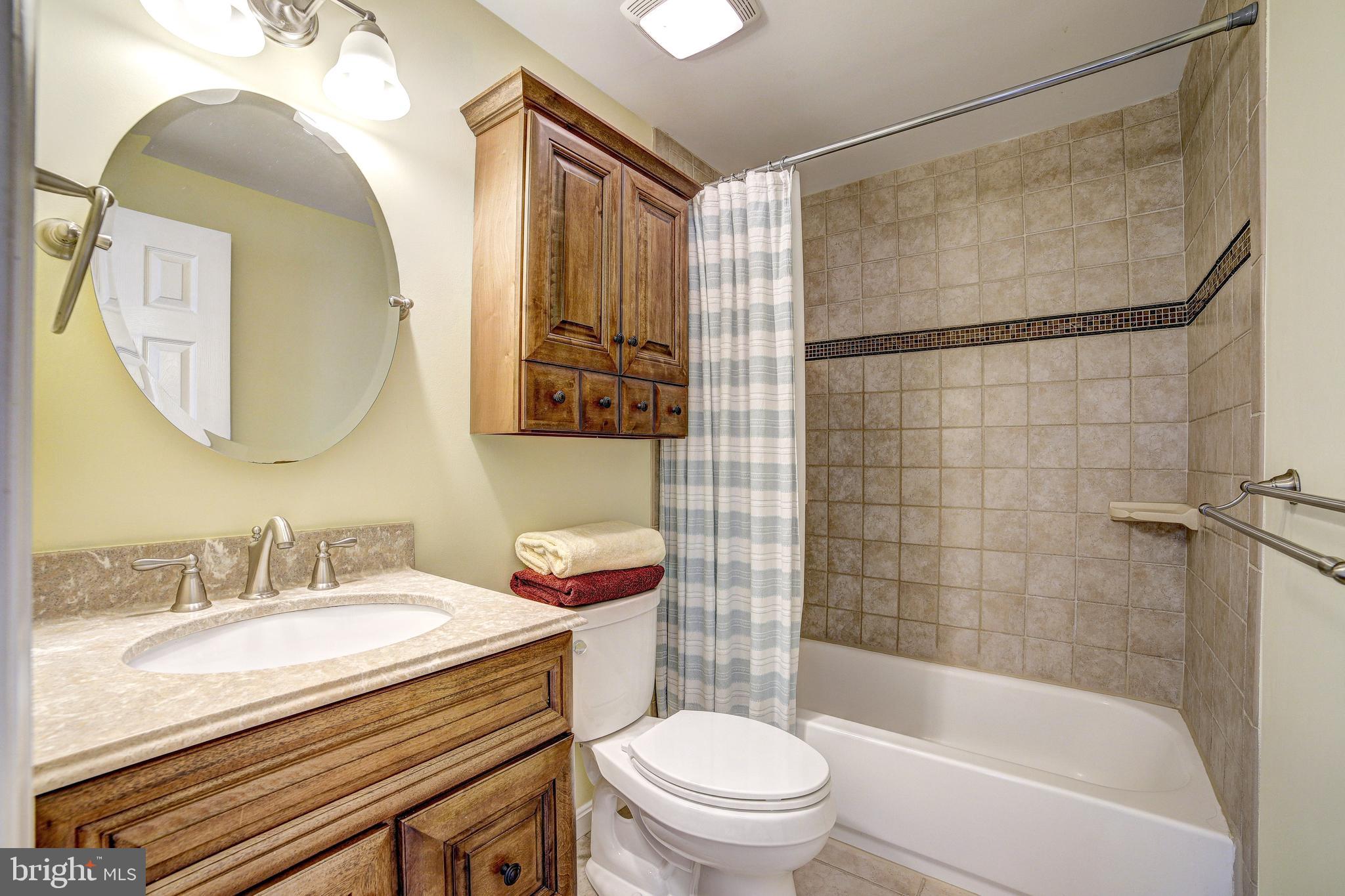 CHIPPENDALE - Residential