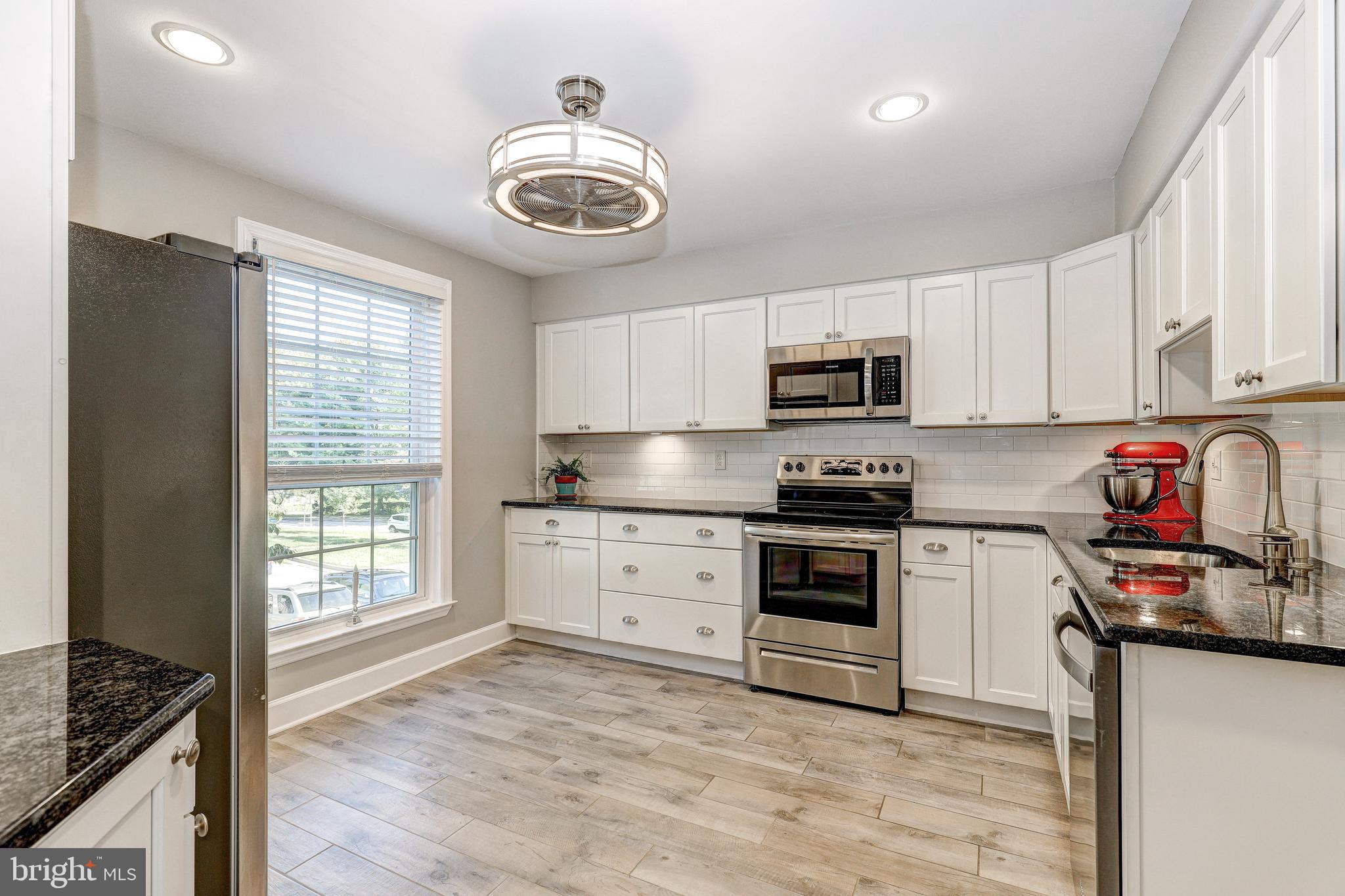 CHIPPENDALE - Residential