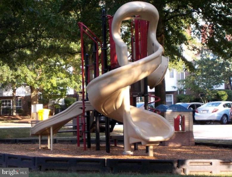 SYCAMORE MEWS - Residential Lease