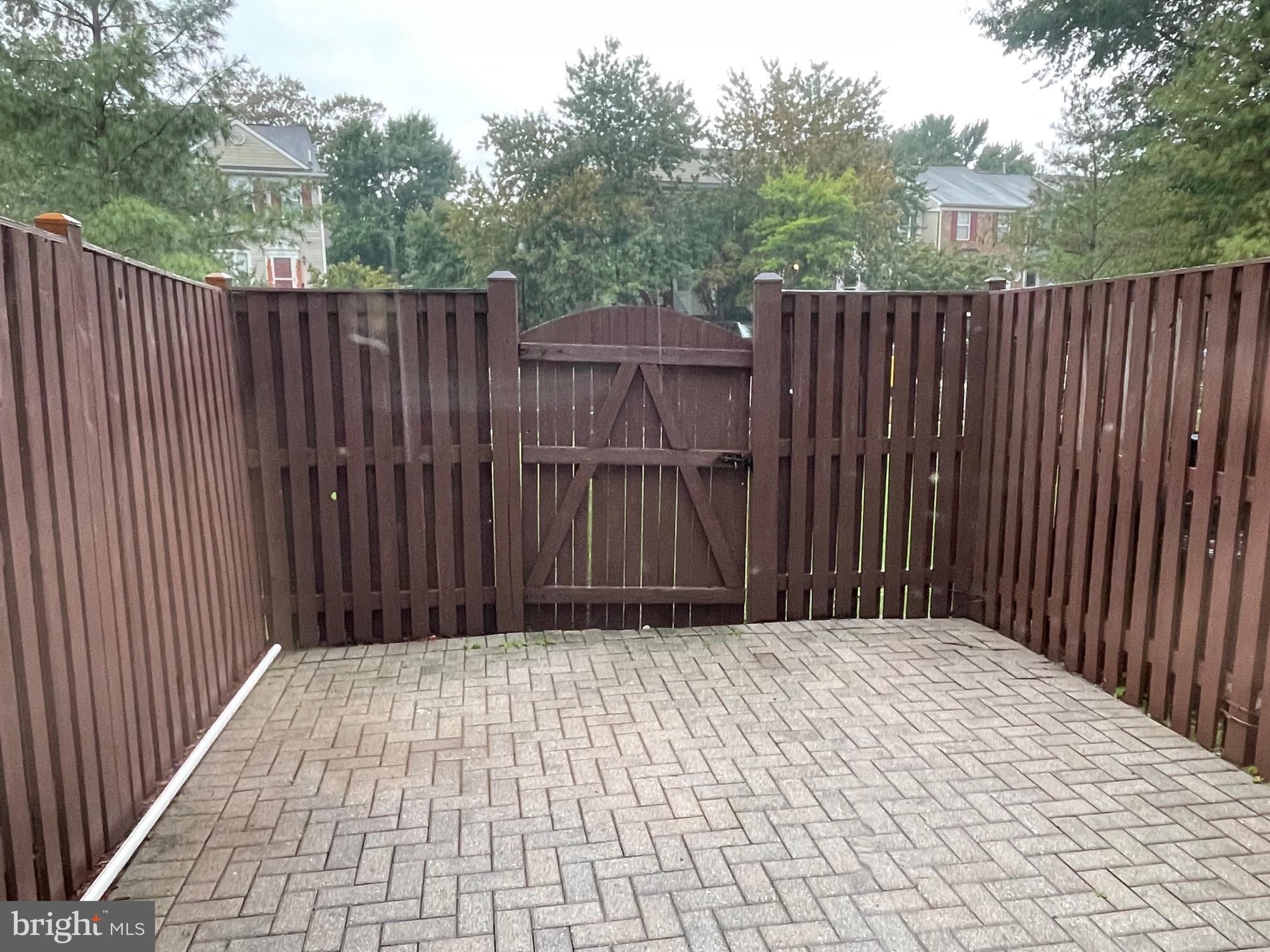 SYCAMORE MEWS - Residential Lease