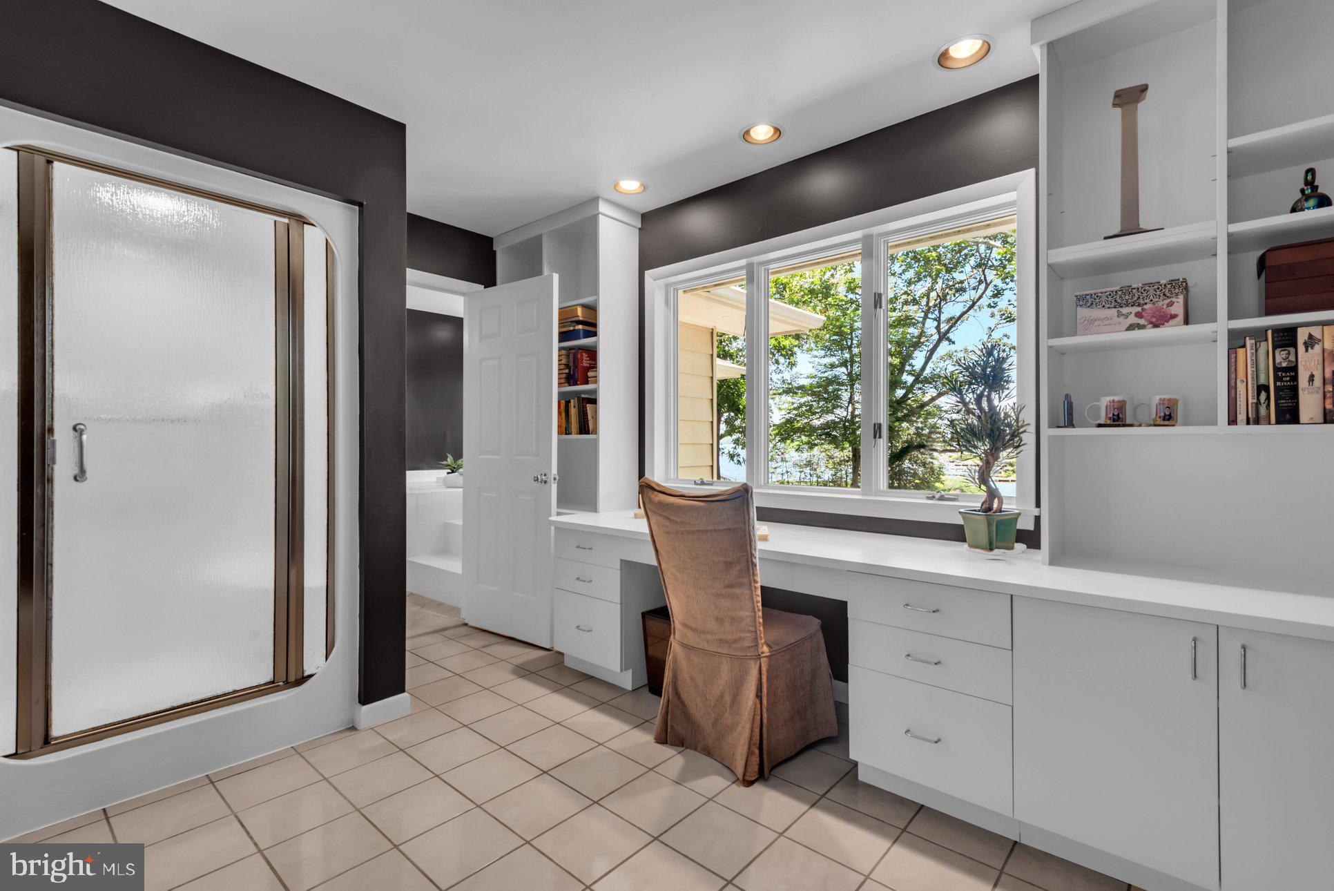 ULMSTEAD ESTATES - Residential
