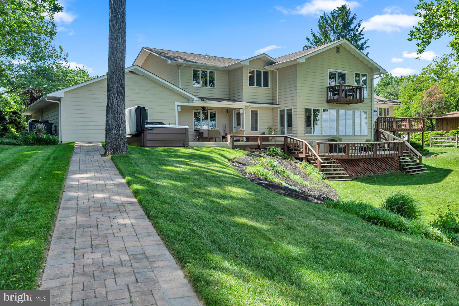 ULMSTEAD ESTATES - Residential