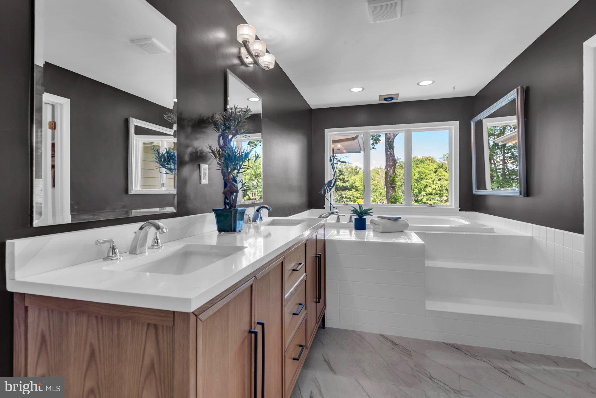 ULMSTEAD ESTATES - Residential