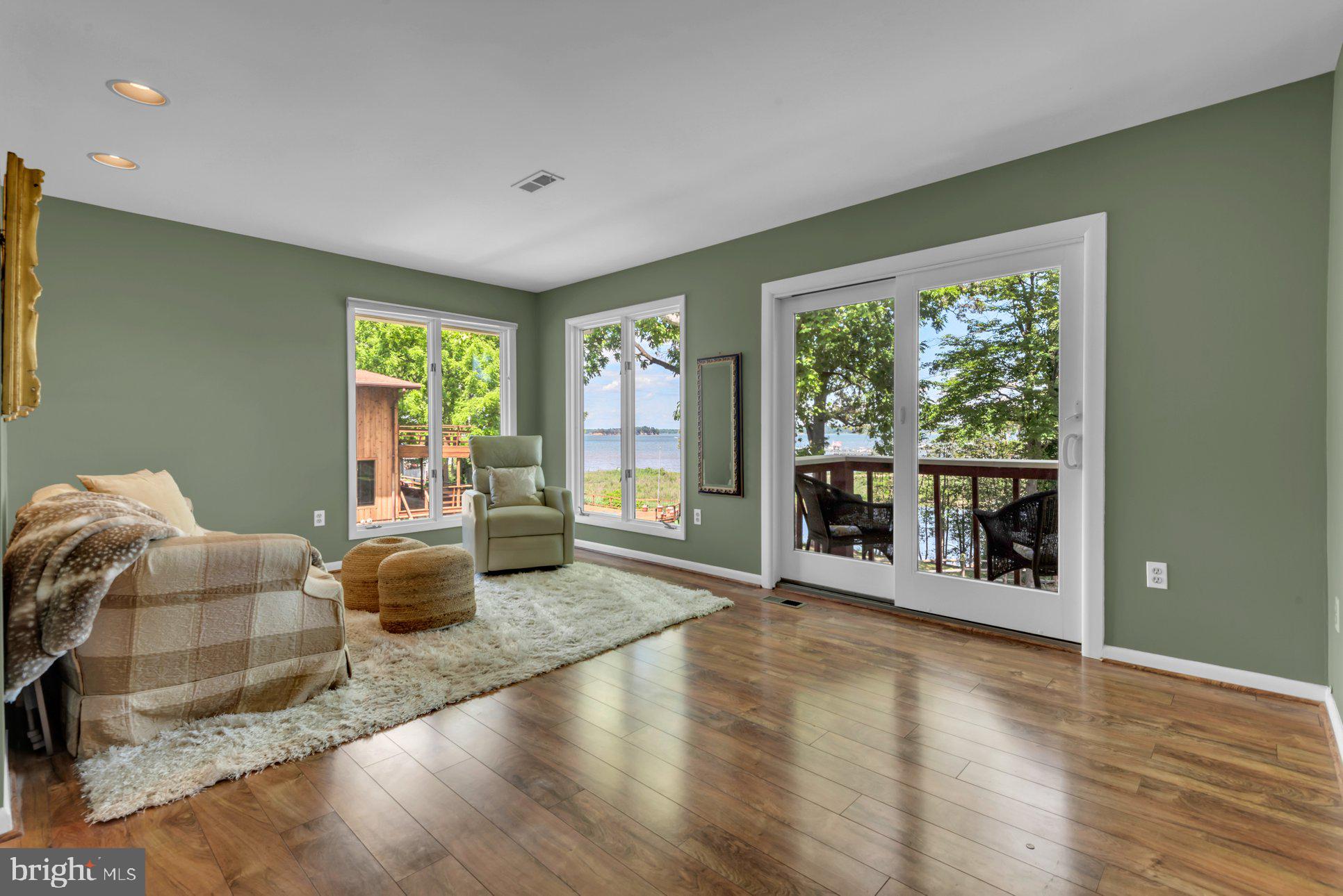 ULMSTEAD ESTATES - Residential