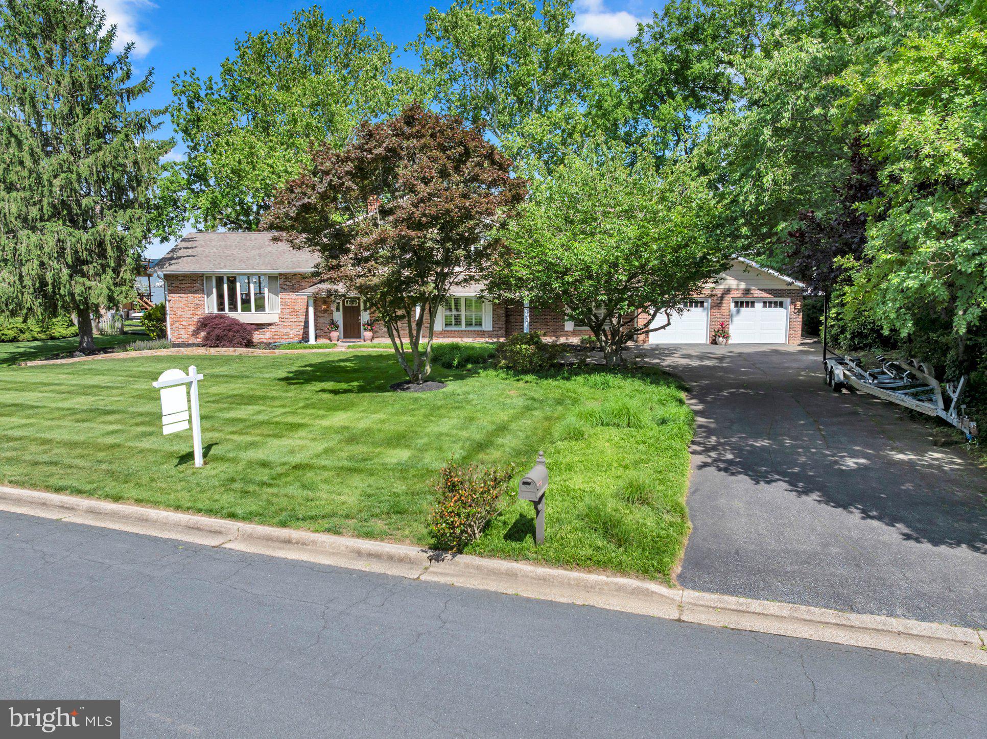 ULMSTEAD ESTATES - Residential