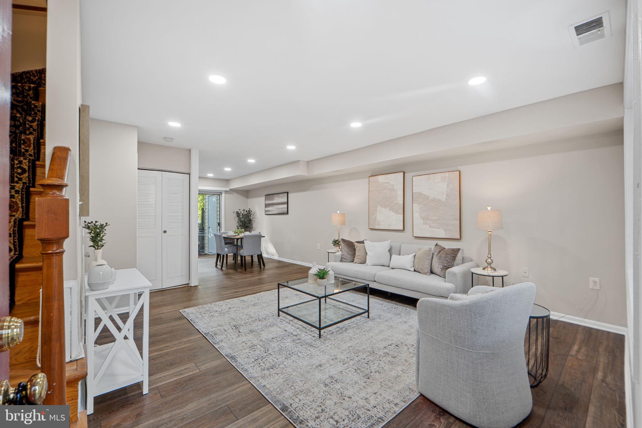 881 AZALEA DRIVE 24-881