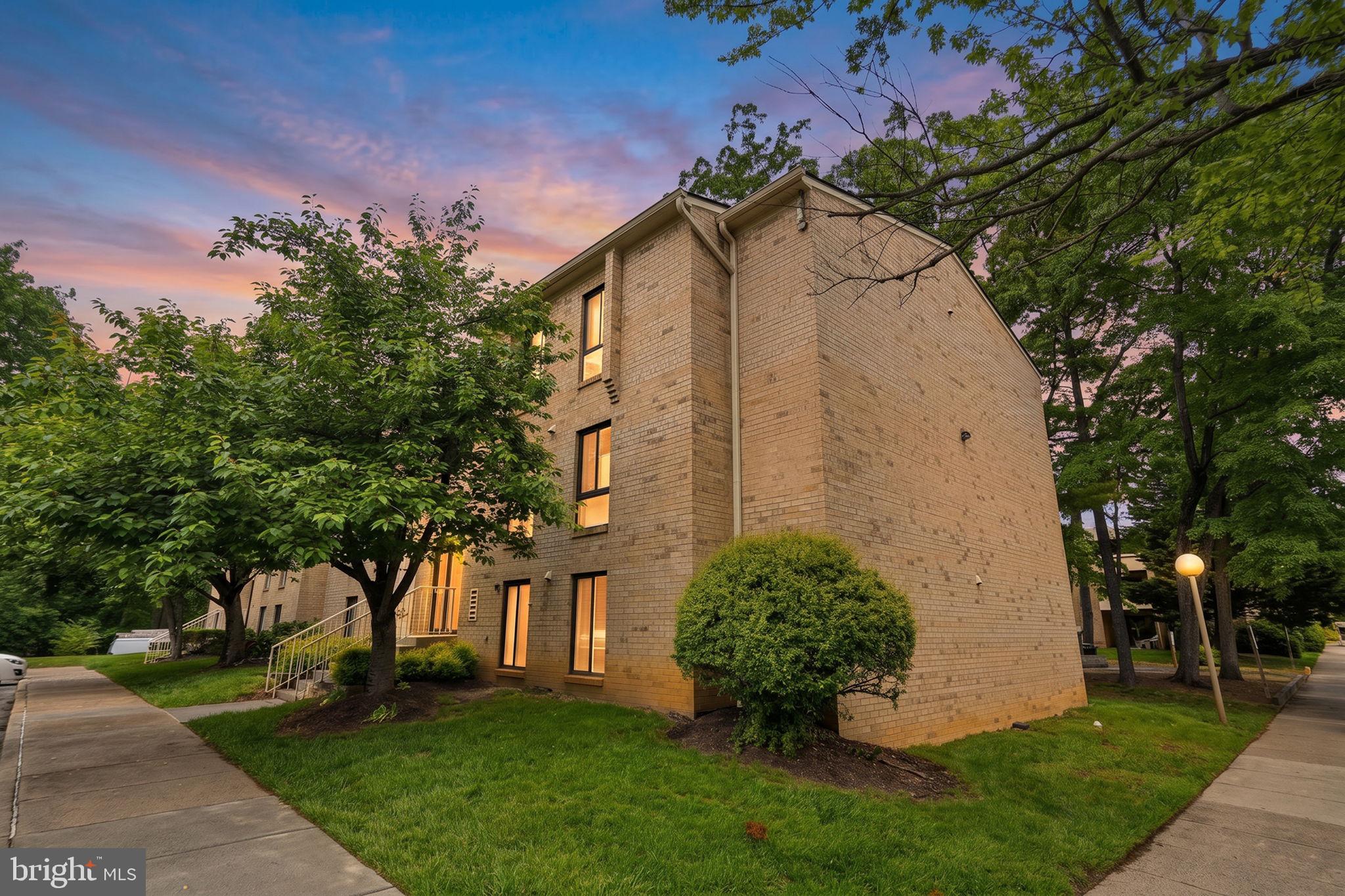 2326 FREETOWN COURT 2B