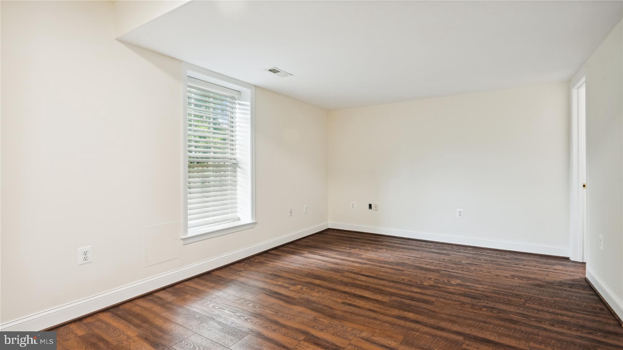 SUZANNE'S WAY - Residential