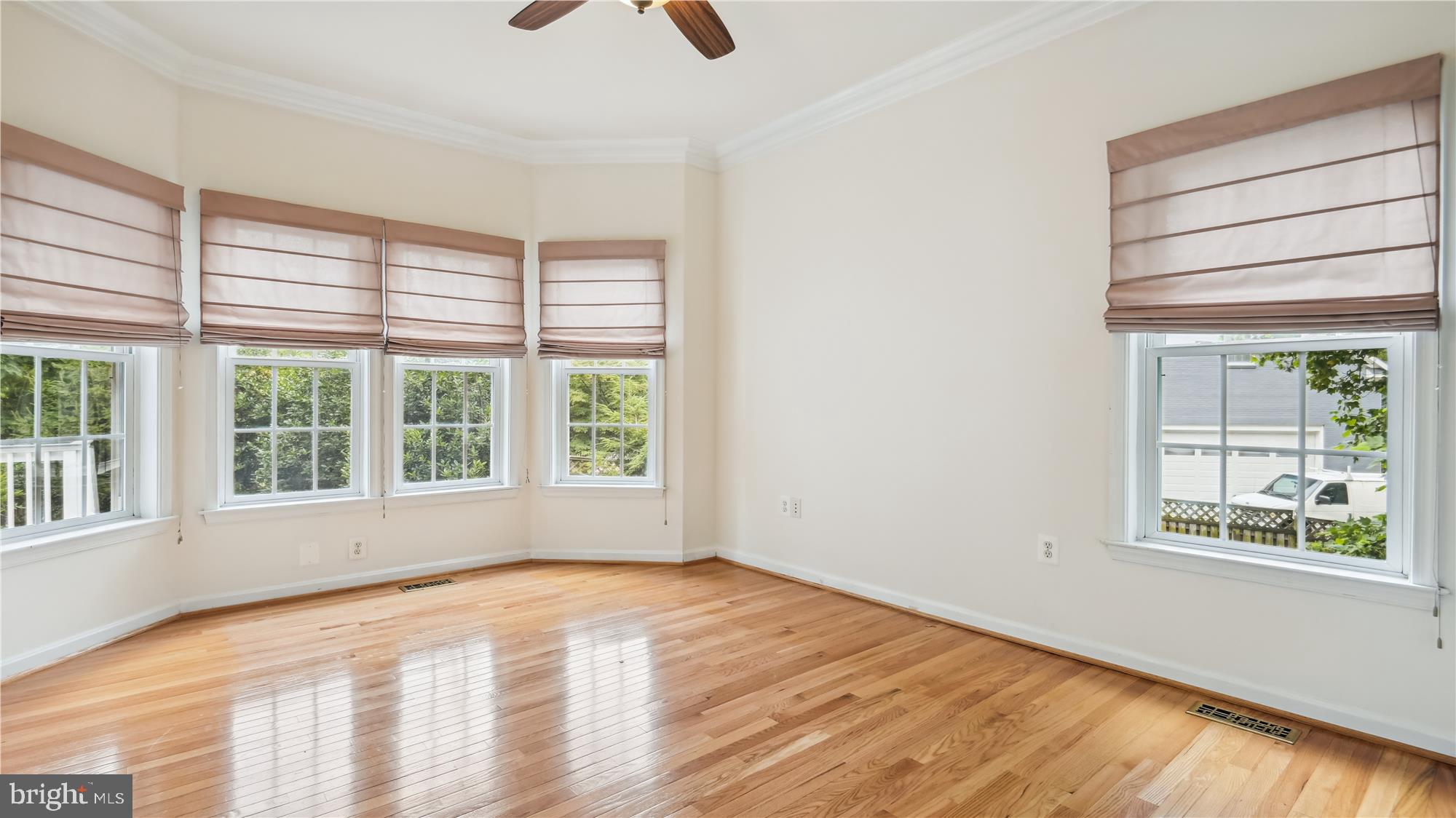 SUZANNE'S WAY - Residential