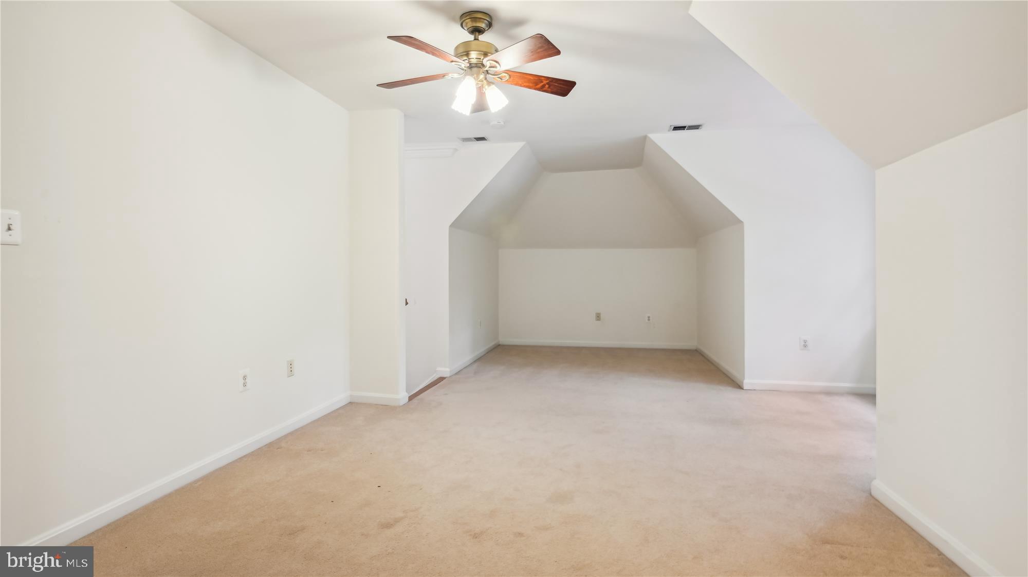 SUZANNE'S WAY - Residential