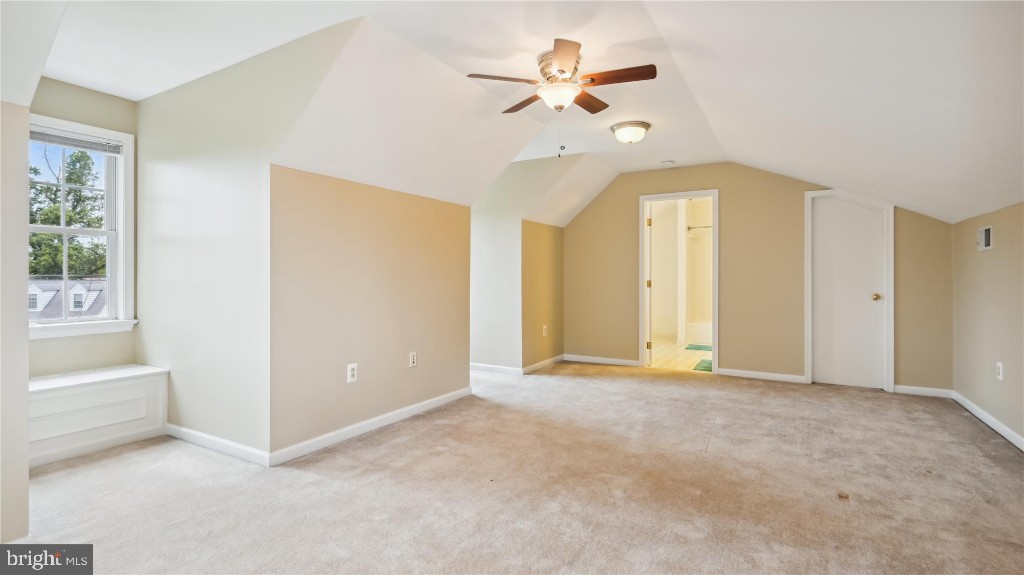 SUZANNE'S WAY - Residential