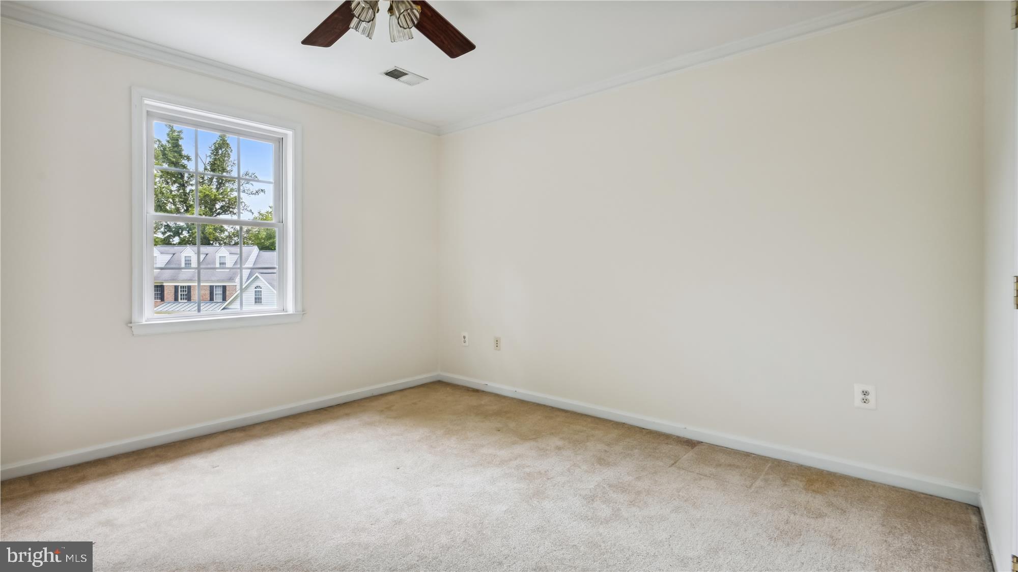 SUZANNE'S WAY - Residential