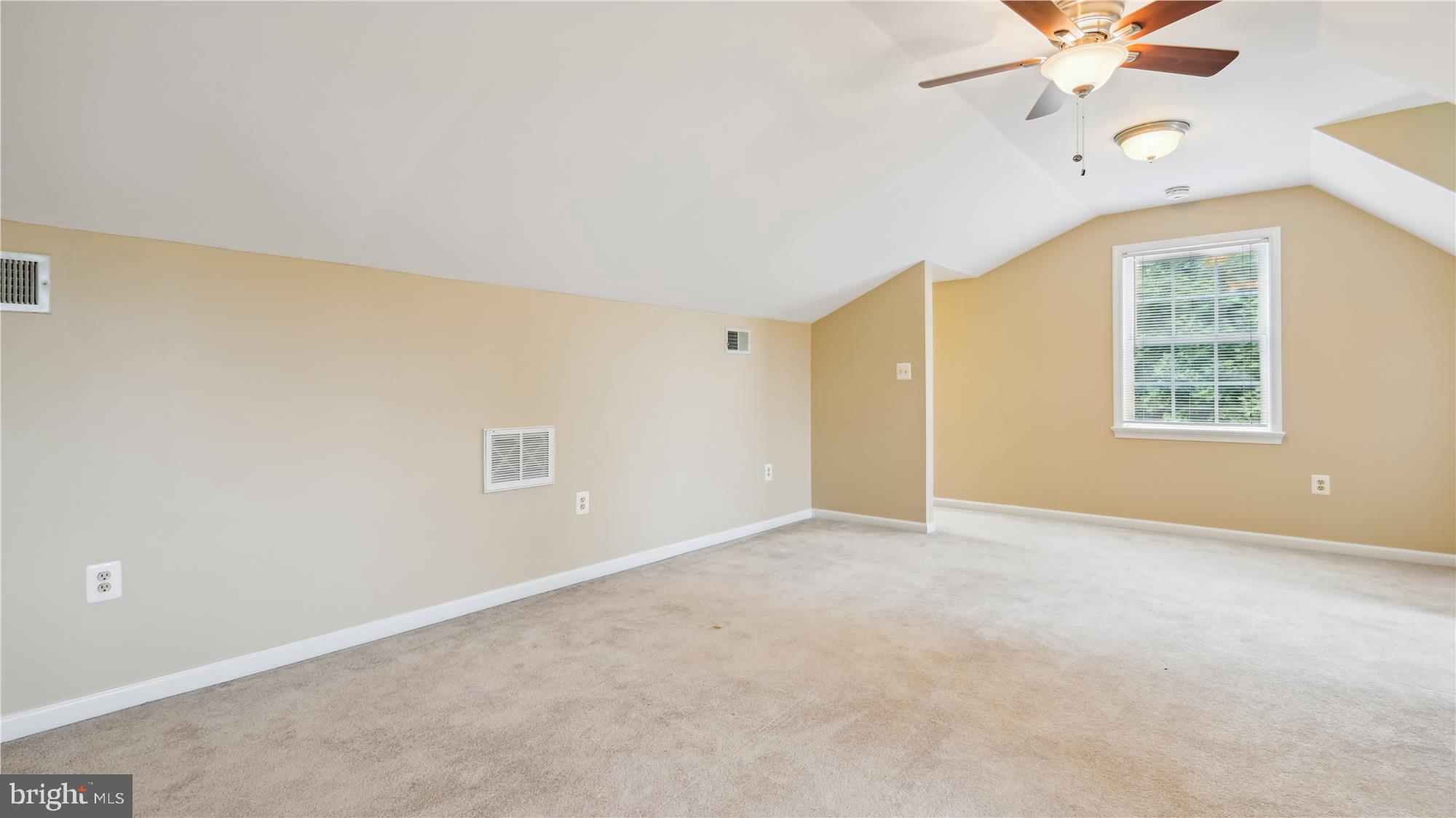 SUZANNE'S WAY - Residential