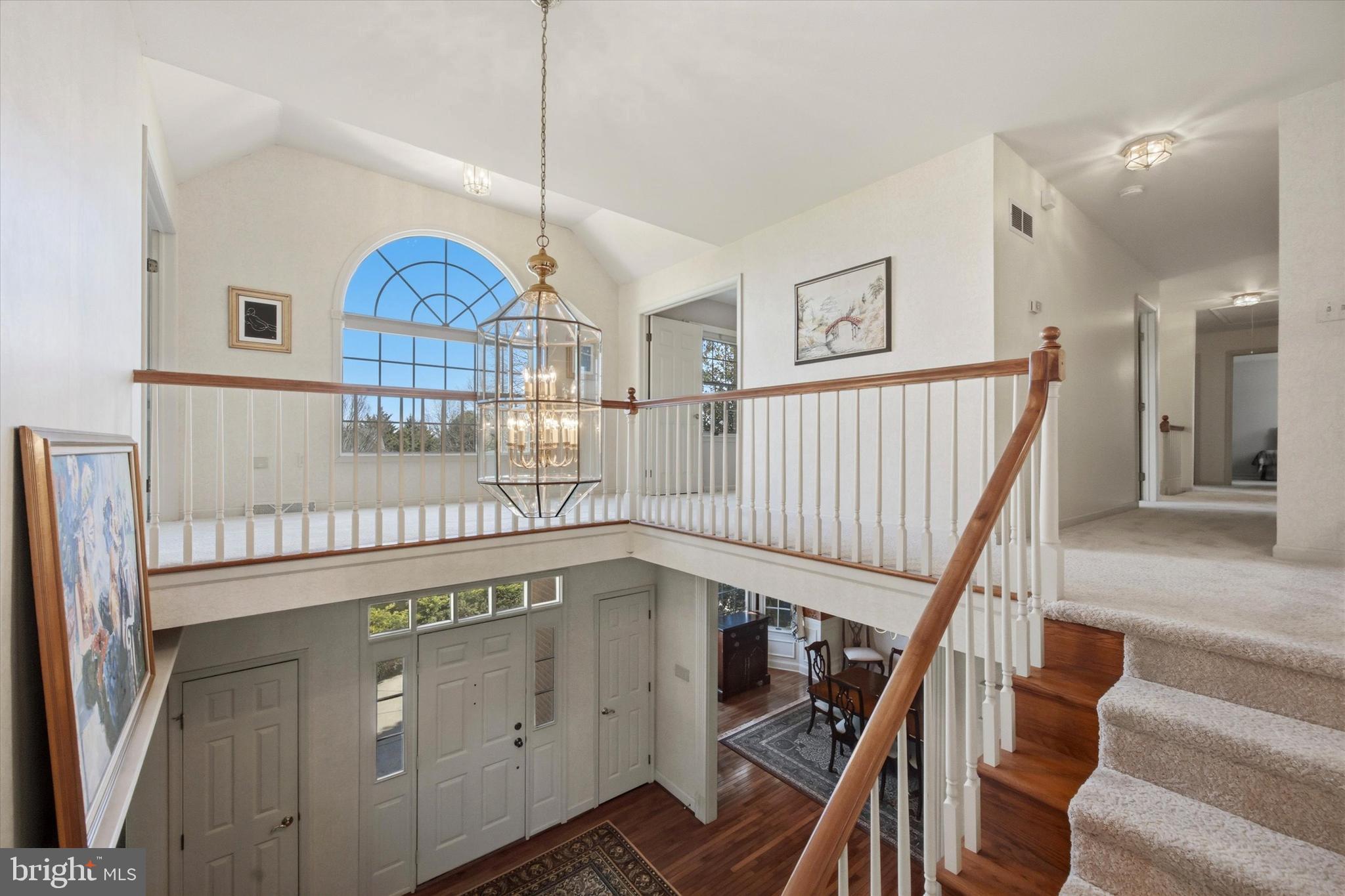 HILLCREST MDWS - Residential