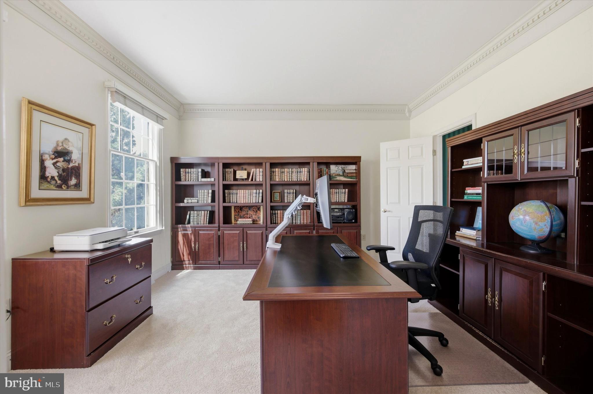 HILLCREST MDWS - Residential