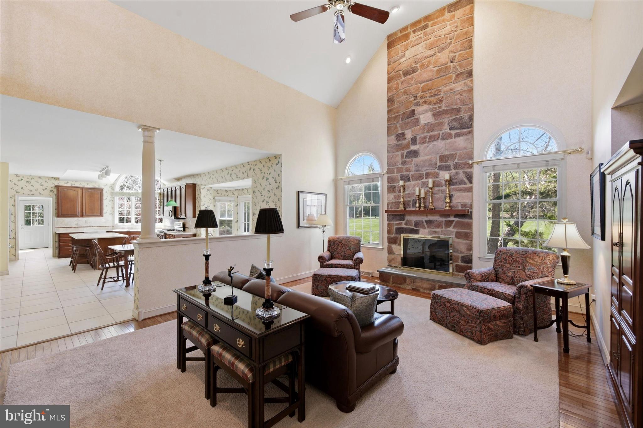 HILLCREST MDWS - Residential